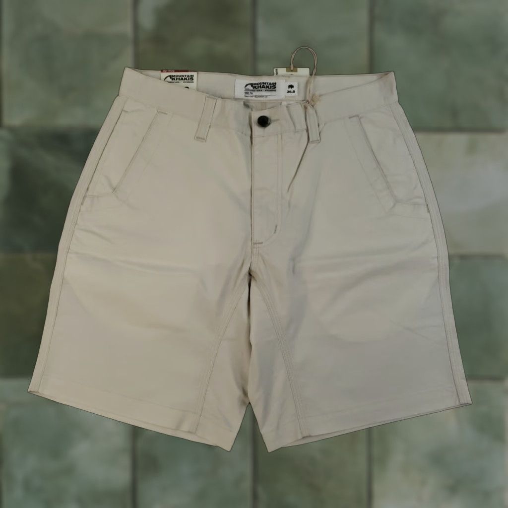 Mountain Khakis Mountain Khakis Shorts Mens Size 30 Oatmeal Stretch Poplin Slim Fit 8" Inseam K8 Size US 30 / EU 46 - 1 Thumbnail