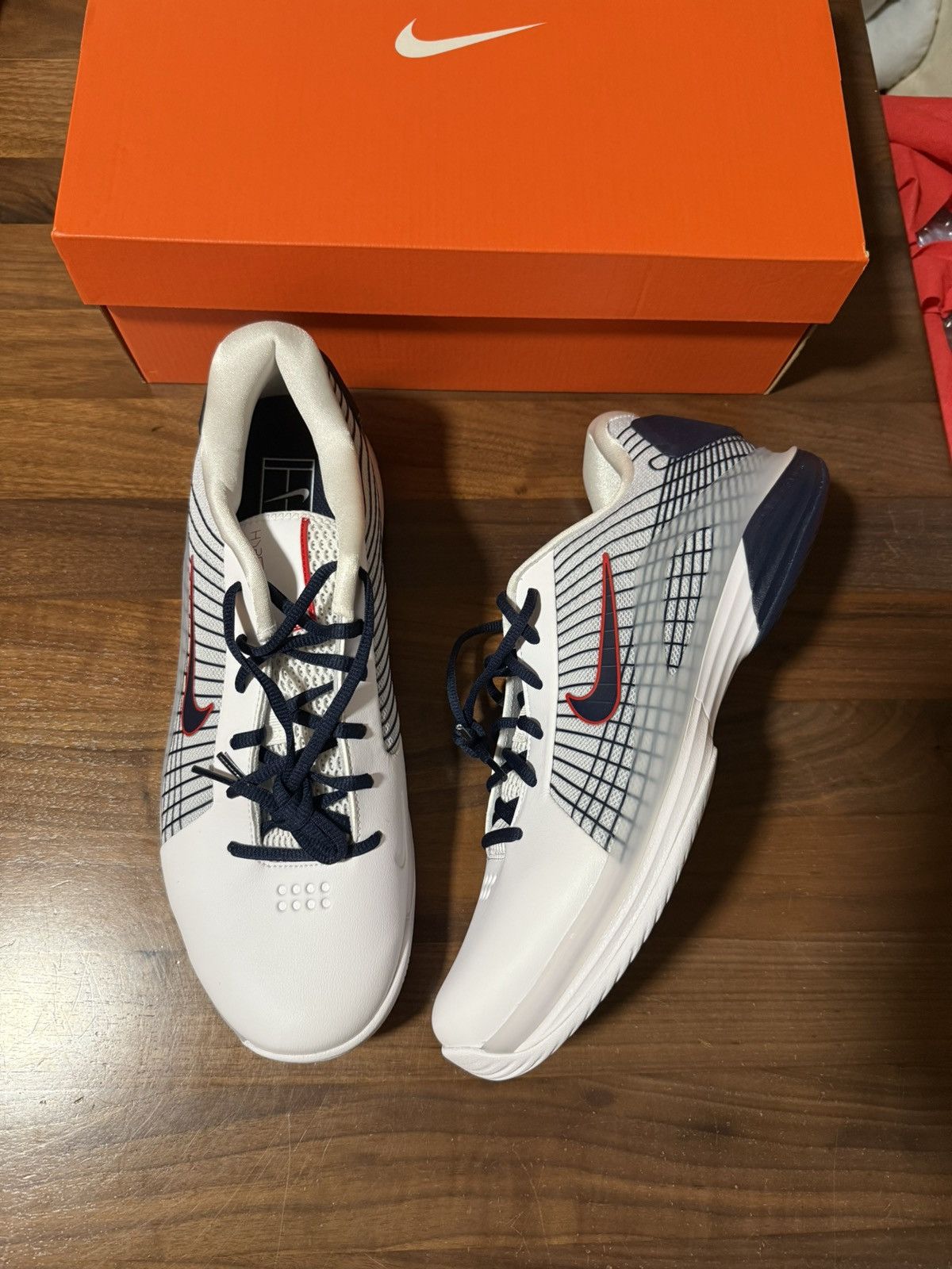 Nike Nike Vapor 12 Hypersmash Tennis Shoes Sneakers Men's Size 11 Size US 11 / EU 44 - 1 Thumbnail