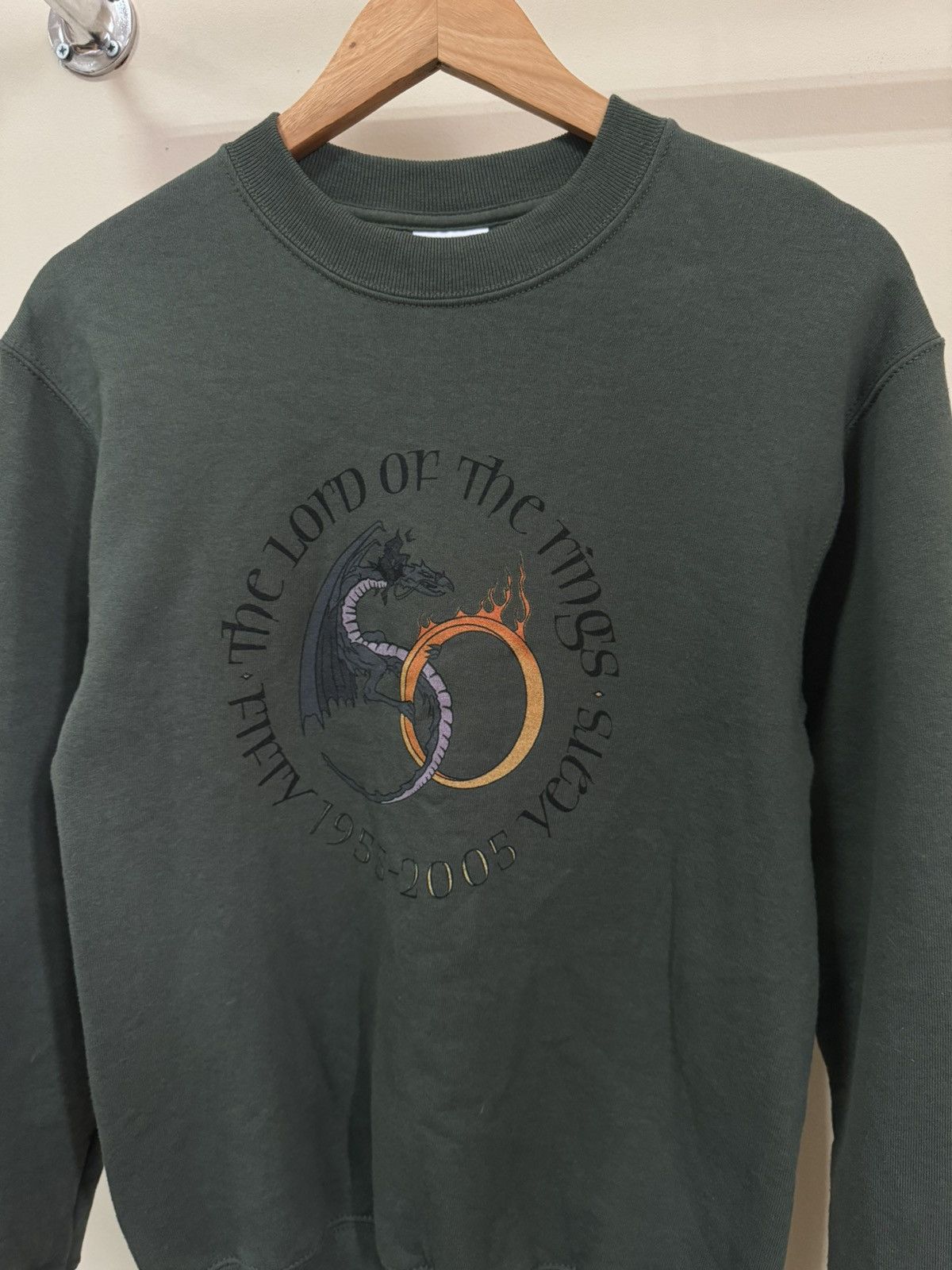 Vintage The Lord of The Rings Vintage 2005 Sweatshirt Size US S / EU 44-46 / 1 - 2 Thumbnail