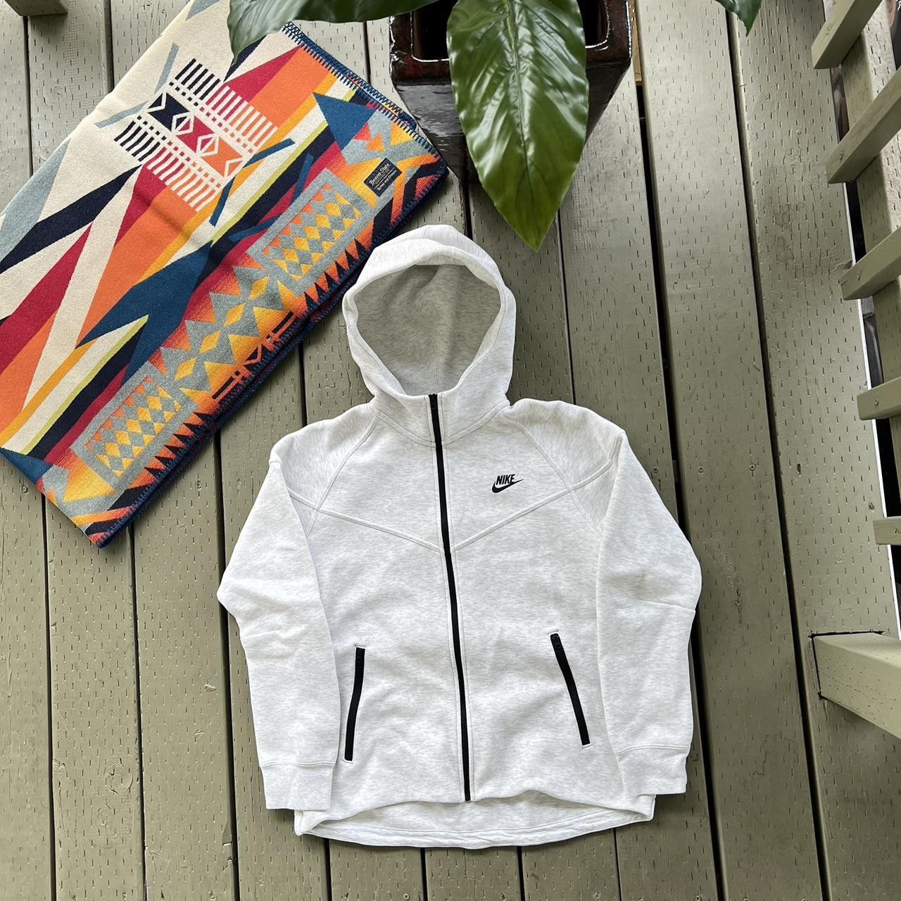 Nike Nike Tech Fleece Hoodie L Full Zip Windrunner Zip Pockets Size US L / EU 52-54 / 3 - 4 Thumbnail
