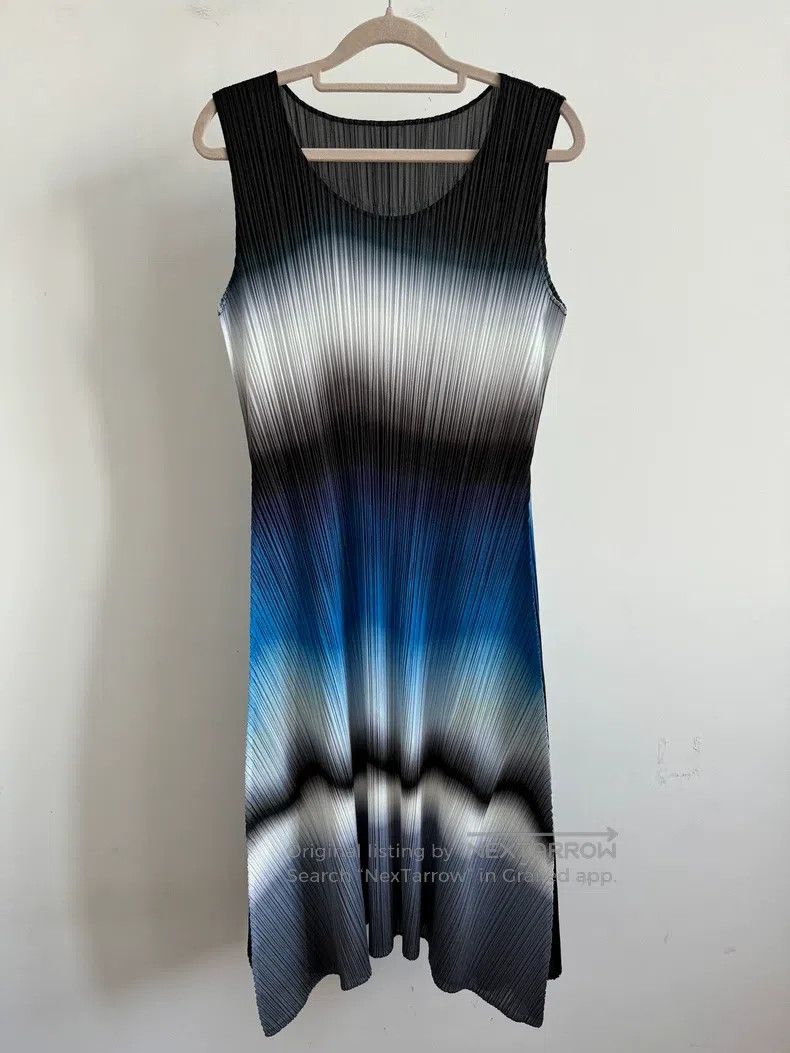 Issey Miyake Issey Miyake Blue - Black Aurora Dress Size XXL / US 16-18 / IT 52-54 - 1 Thumbnail