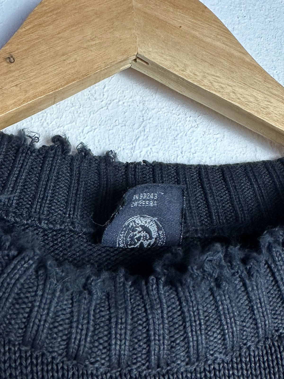 Diesel × Vintage Vintage Diesel big logo knit sweater distressed boxy fit Size US M / EU 48-50 / 2 - 7 Thumbnail