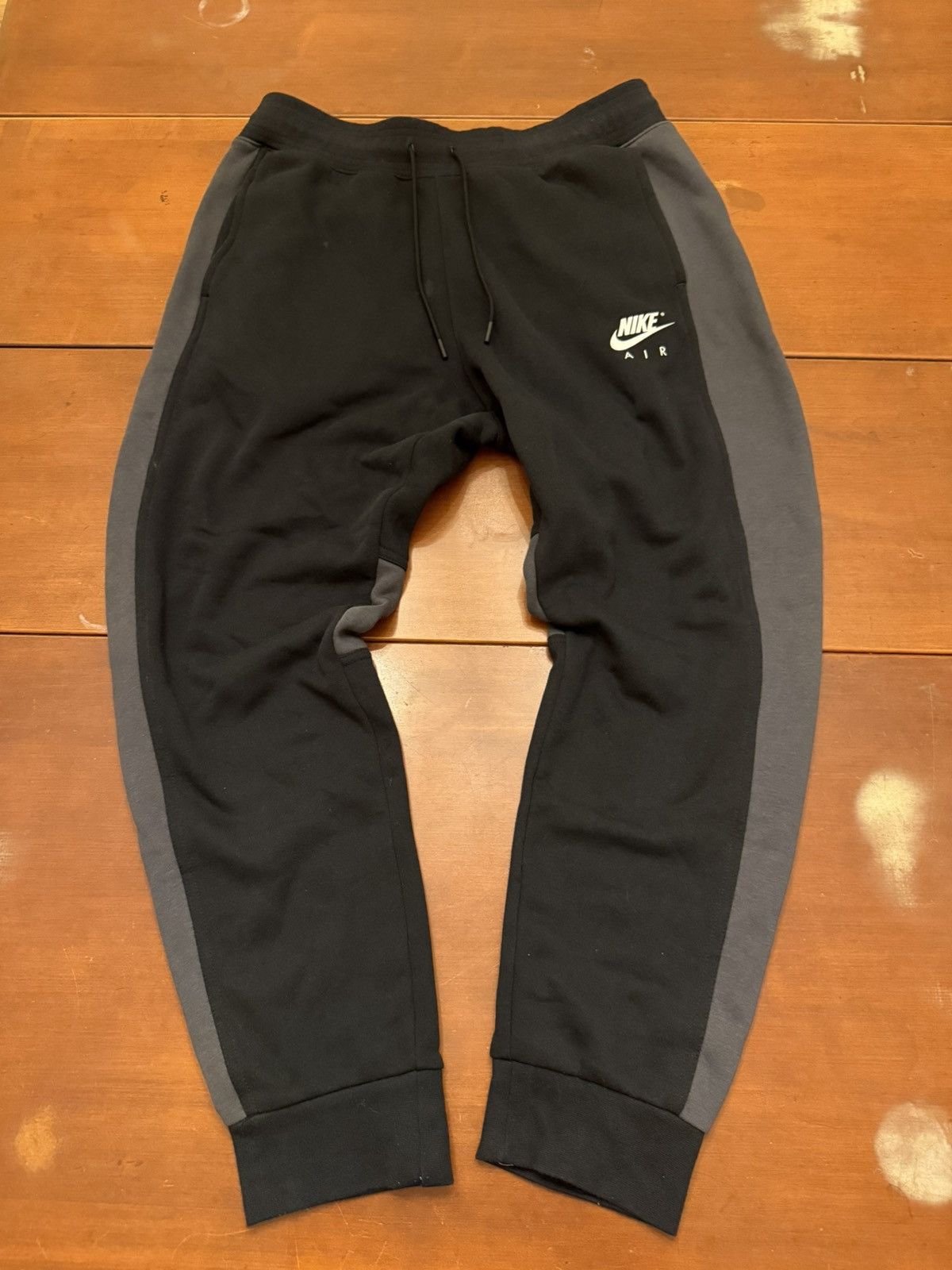 Nike Nike GET OVER YOUR FEAR OF HEIGHTS Sweatpants Size US 34 / EU 50 - 1 Thumbnail