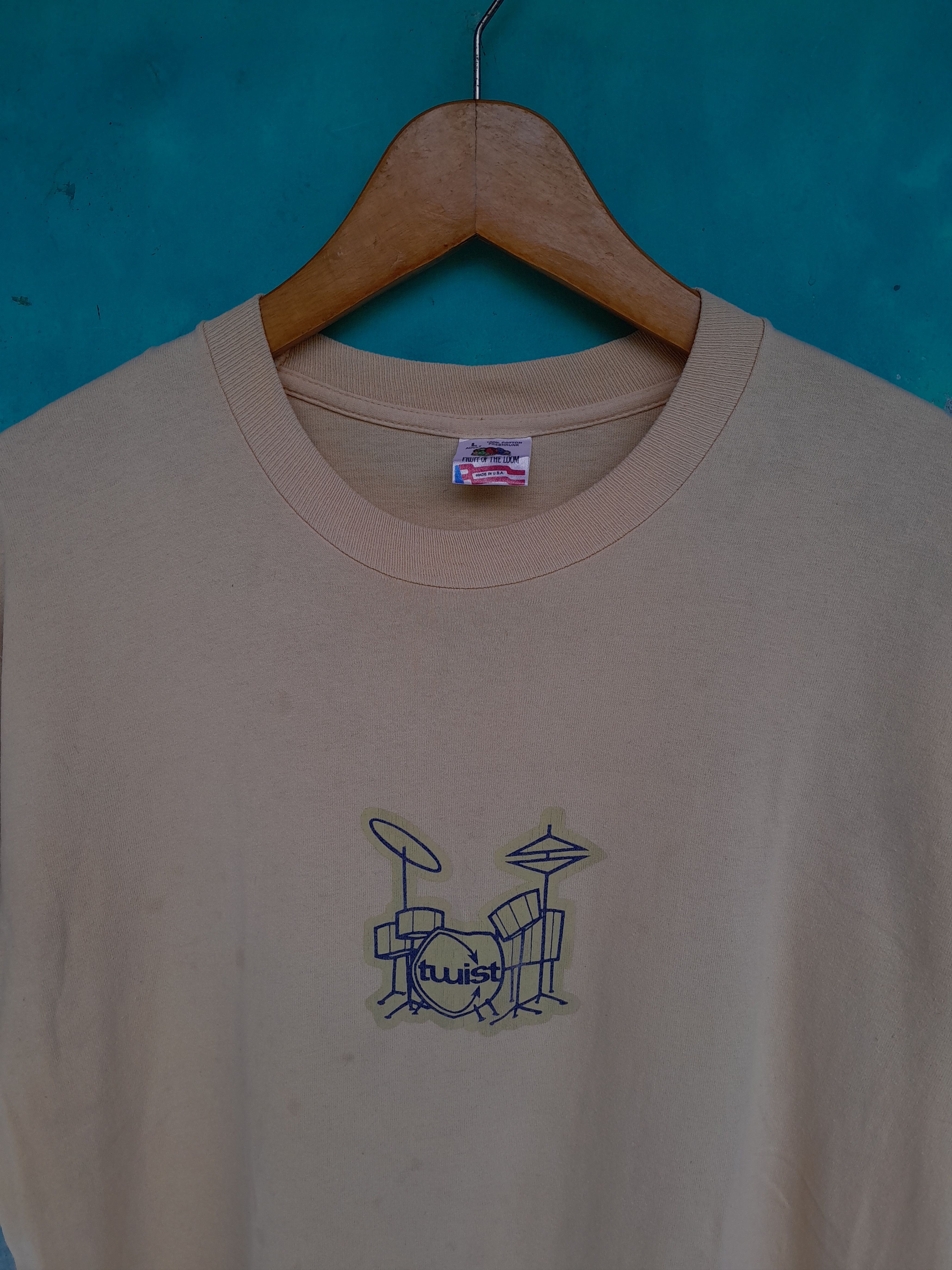 Band Tees Vintage 90s TWIST british female indie/grunge rock band Size US L / EU 52-54 / 3 - 3 Thumbnail