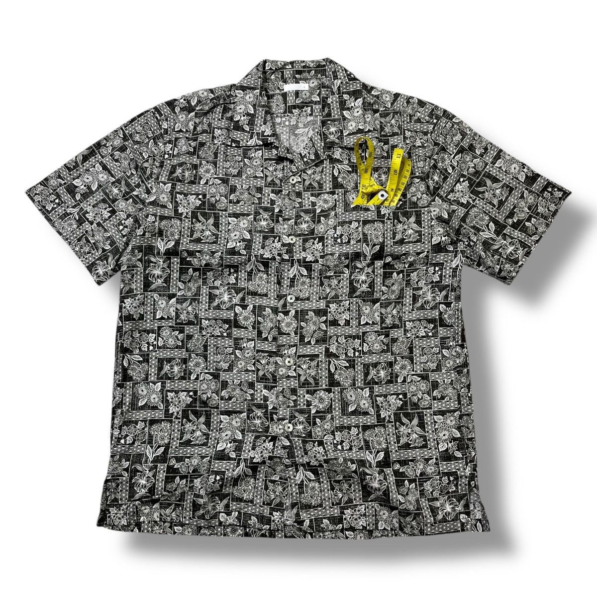 Tornado Mart GU loop collar shirt hawaiian Size US L / EU 52-54 / 3 - 1 Thumbnail