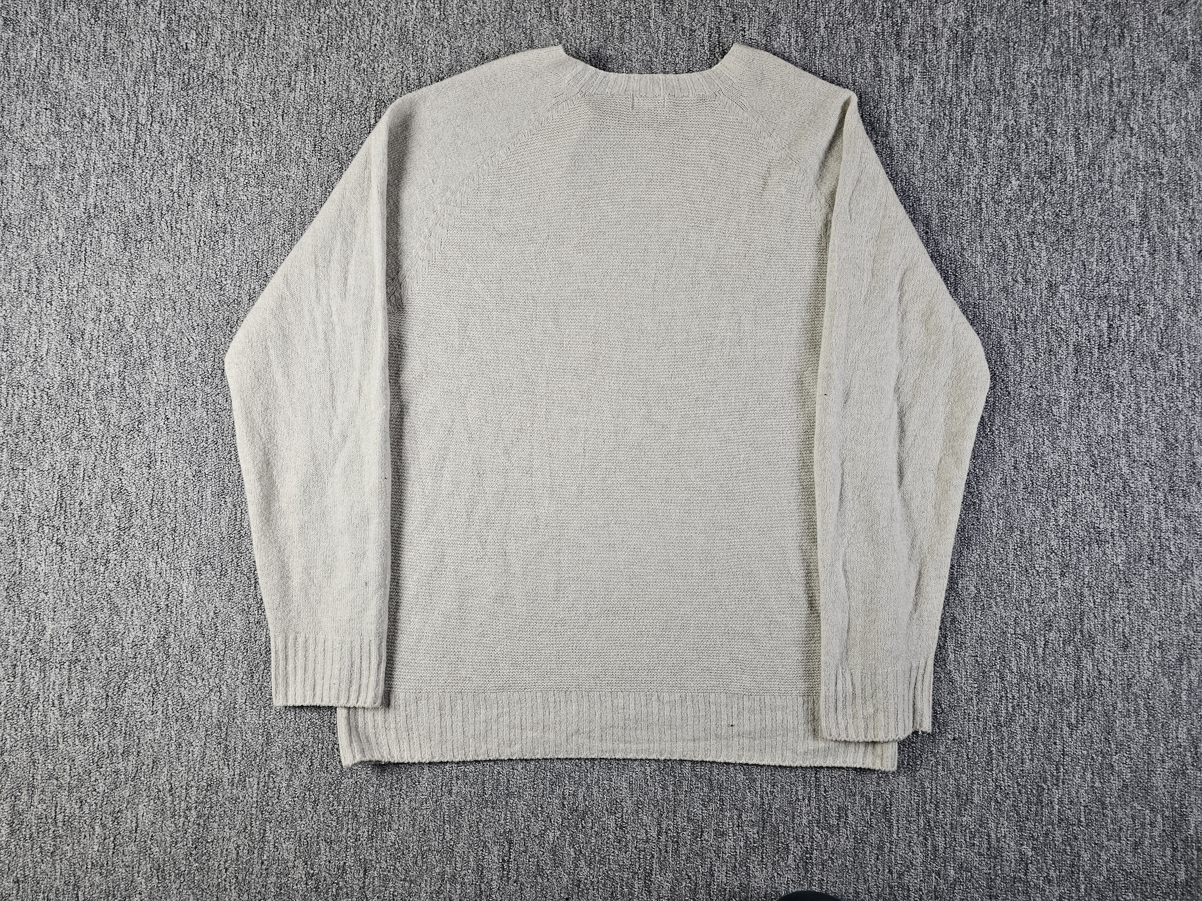 Uniqlo Uniqlo Knit Sweater Women L White Wool Blend Pullover Size L / US 10 / IT 46 - 2 Thumbnail