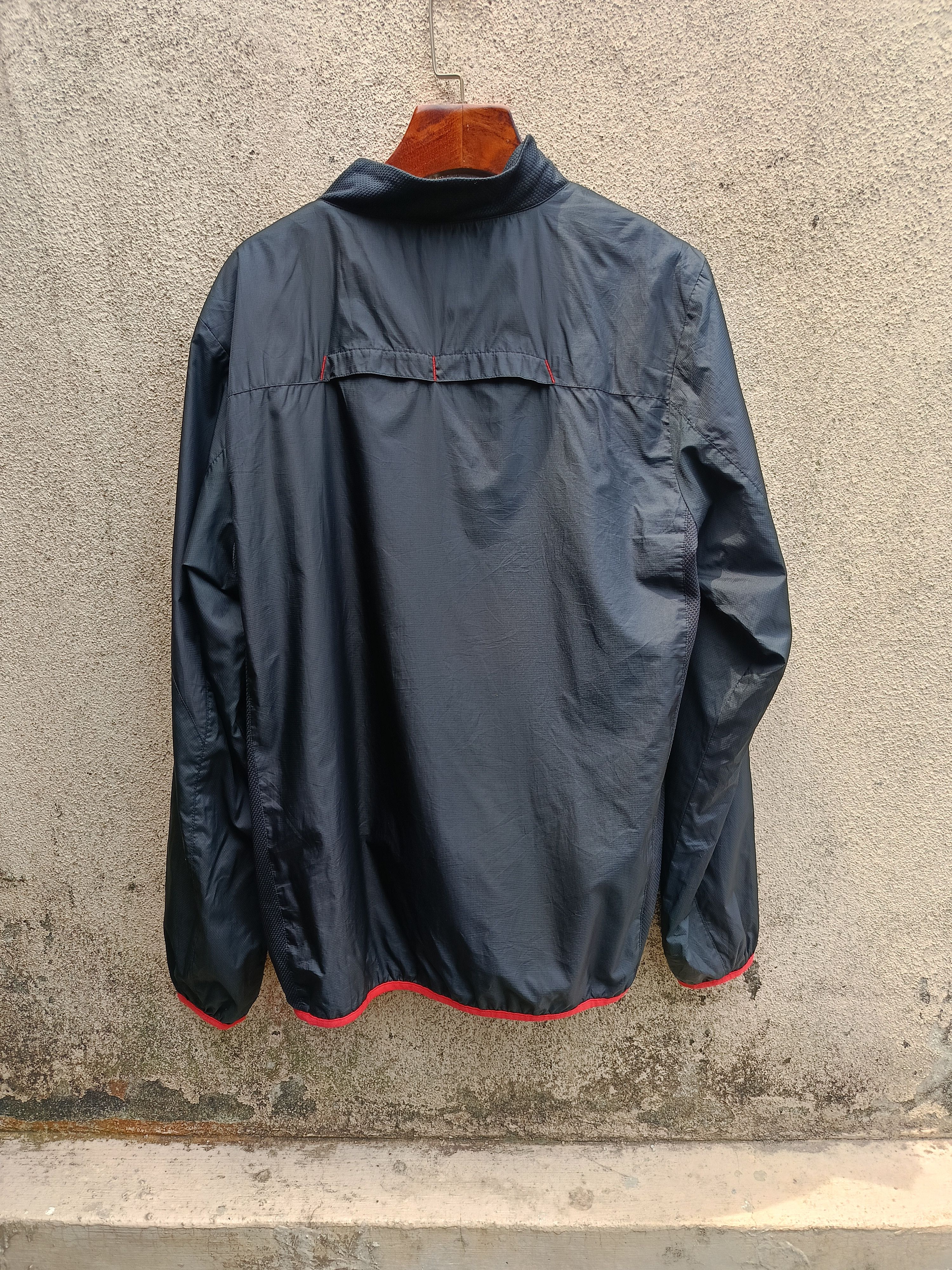 Nike NIKE FOOTBALL MERCURIAL WINDBREAKER TURTLE NECK Size US M / EU 48-50 / 2 - 3 Thumbnail