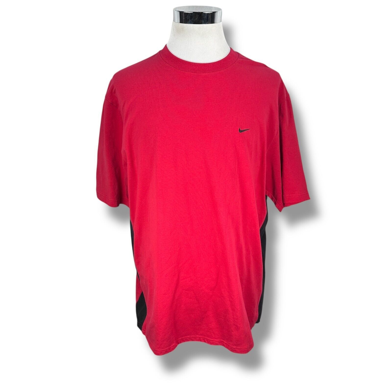 Nike Vintage Nike T-Shirt XL Red Short Sleeve Y2K 2003 NWT New Size US XL / EU 56 / 4 - 1 Thumbnail