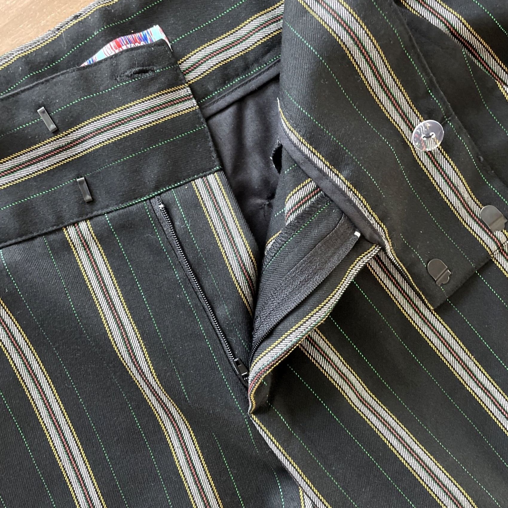 Urban Outfitters Urban Outfitters Relaxed Bootcut Pants Womens Size 4 Black 29x31 High Rise Bootscoat Style Dress Pants Size 27" / US 4 / IT 40 - 4 Thumbnail