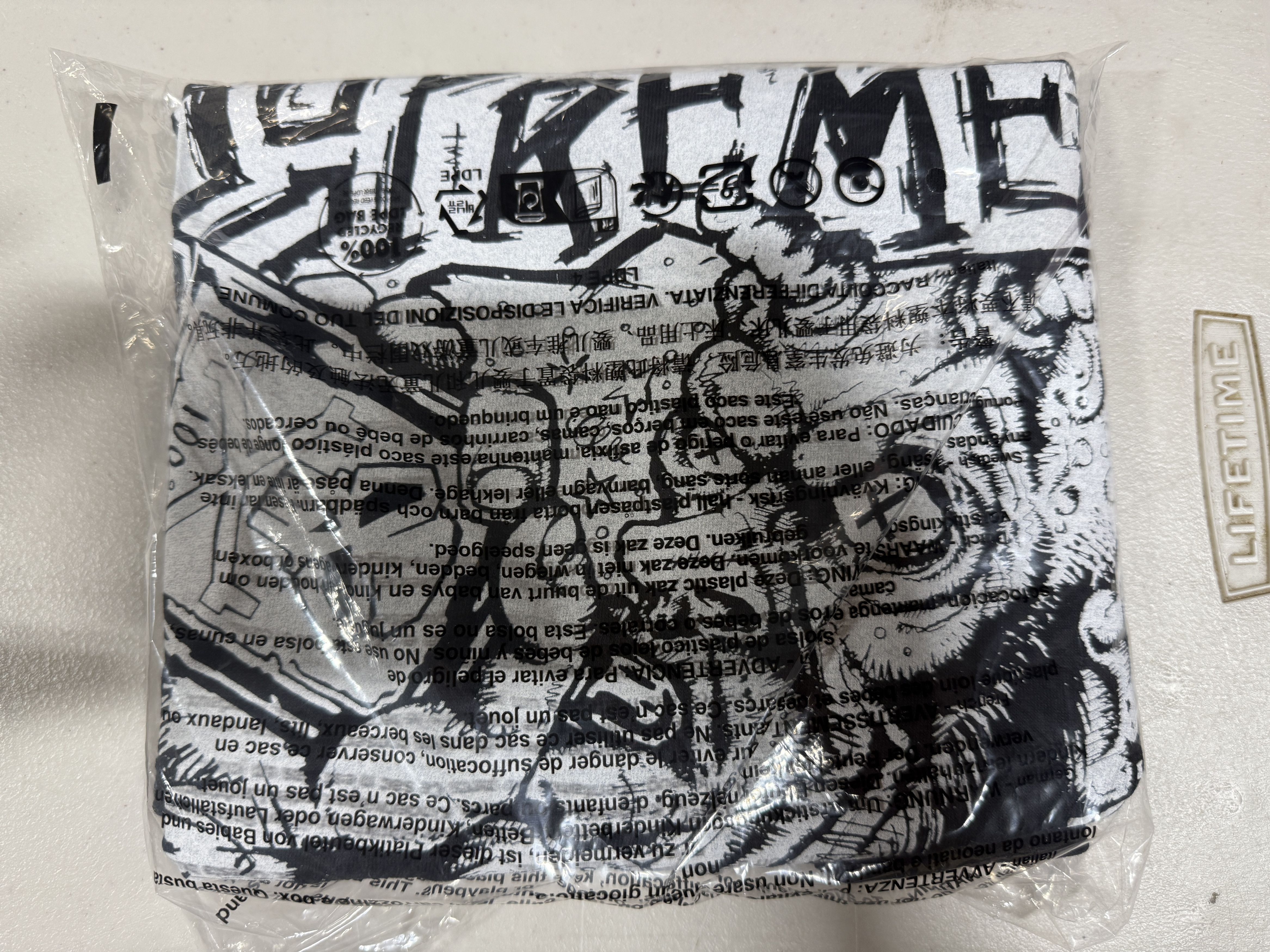 Supreme Supreme Fuckin Blowout Tee Black Size L Size US L / EU 52-54 / 3 - 3 Thumbnail