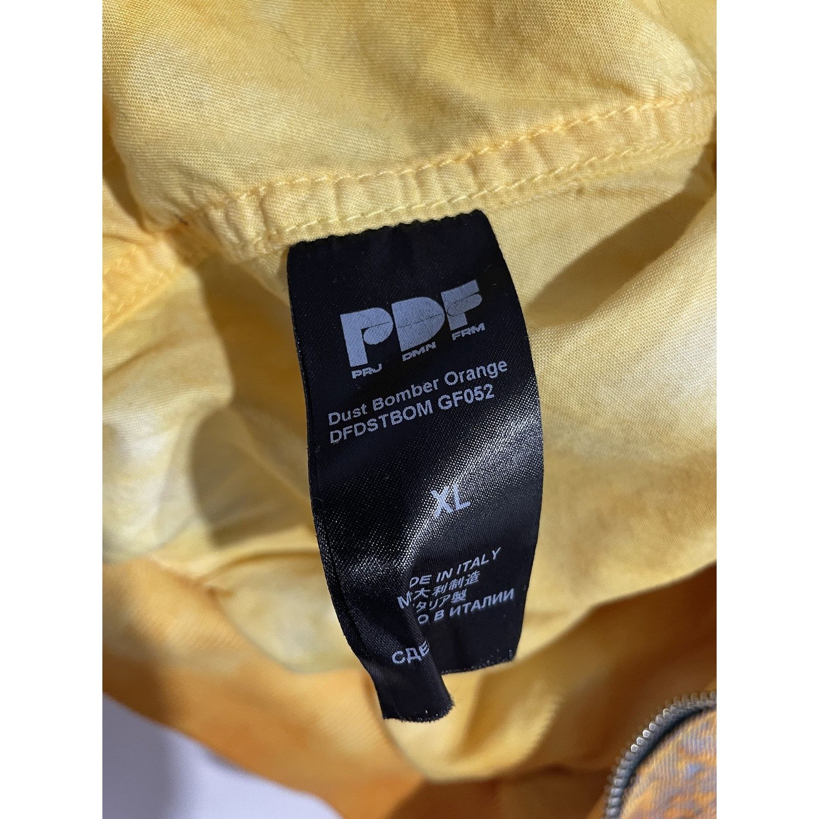 PDF PDF CHANNEL DUST BOMBER JACKET SIZE XL PREOWNED Size US XL / EU 56 / 4 - 6 Thumbnail