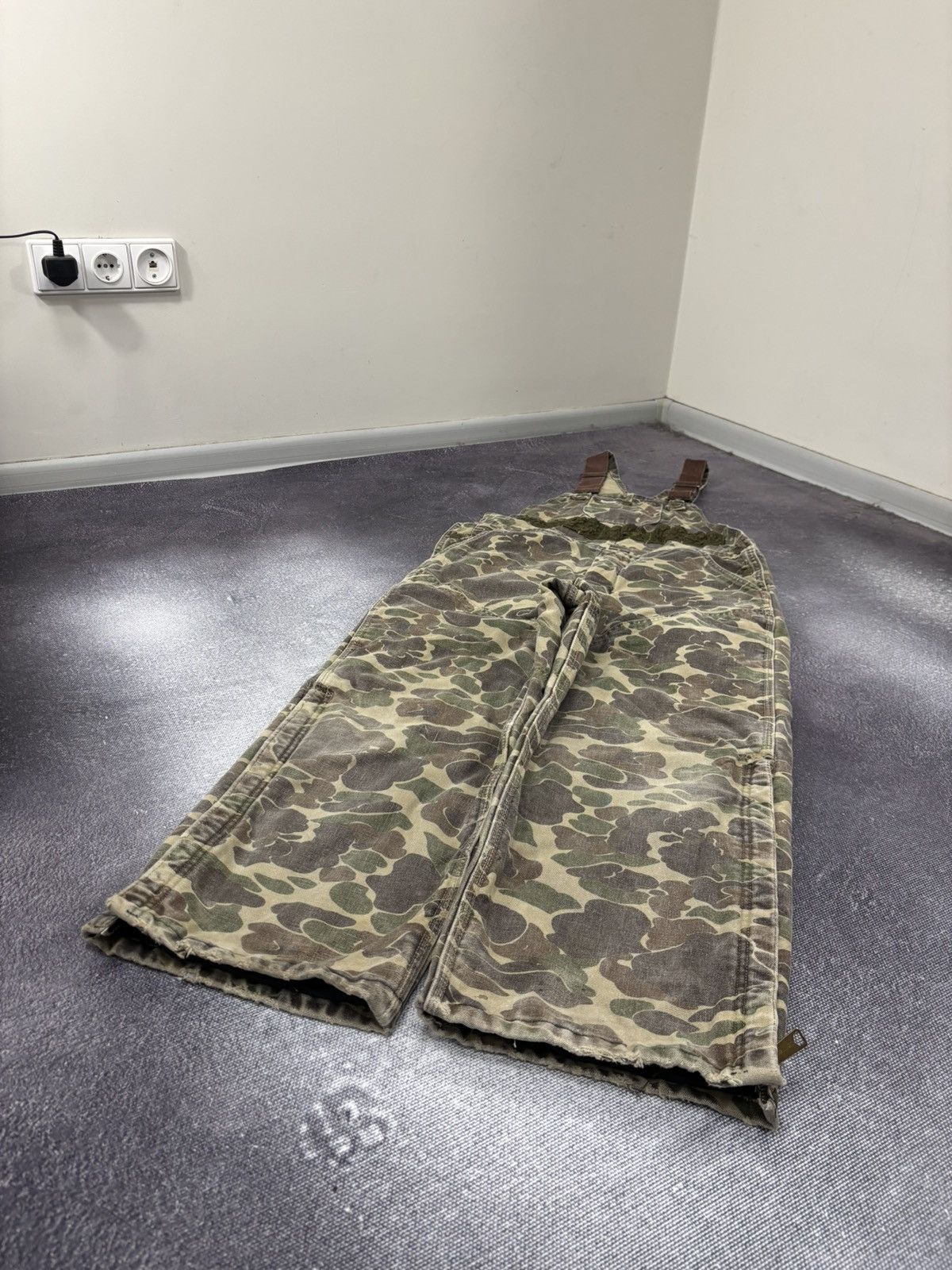 Carhartt Vintage Carhartt BU103 Overalls Bib Duck Camo Hunting Size US 34 / EU 50 - 3 Thumbnail