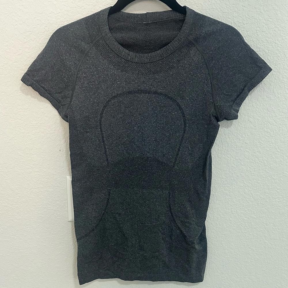 Lululemon Lululemon Swiftly Tech Short Sleeve Tee Heathered Black 6 Size M / US 6-8 / IT 42-44 - 3 Thumbnail