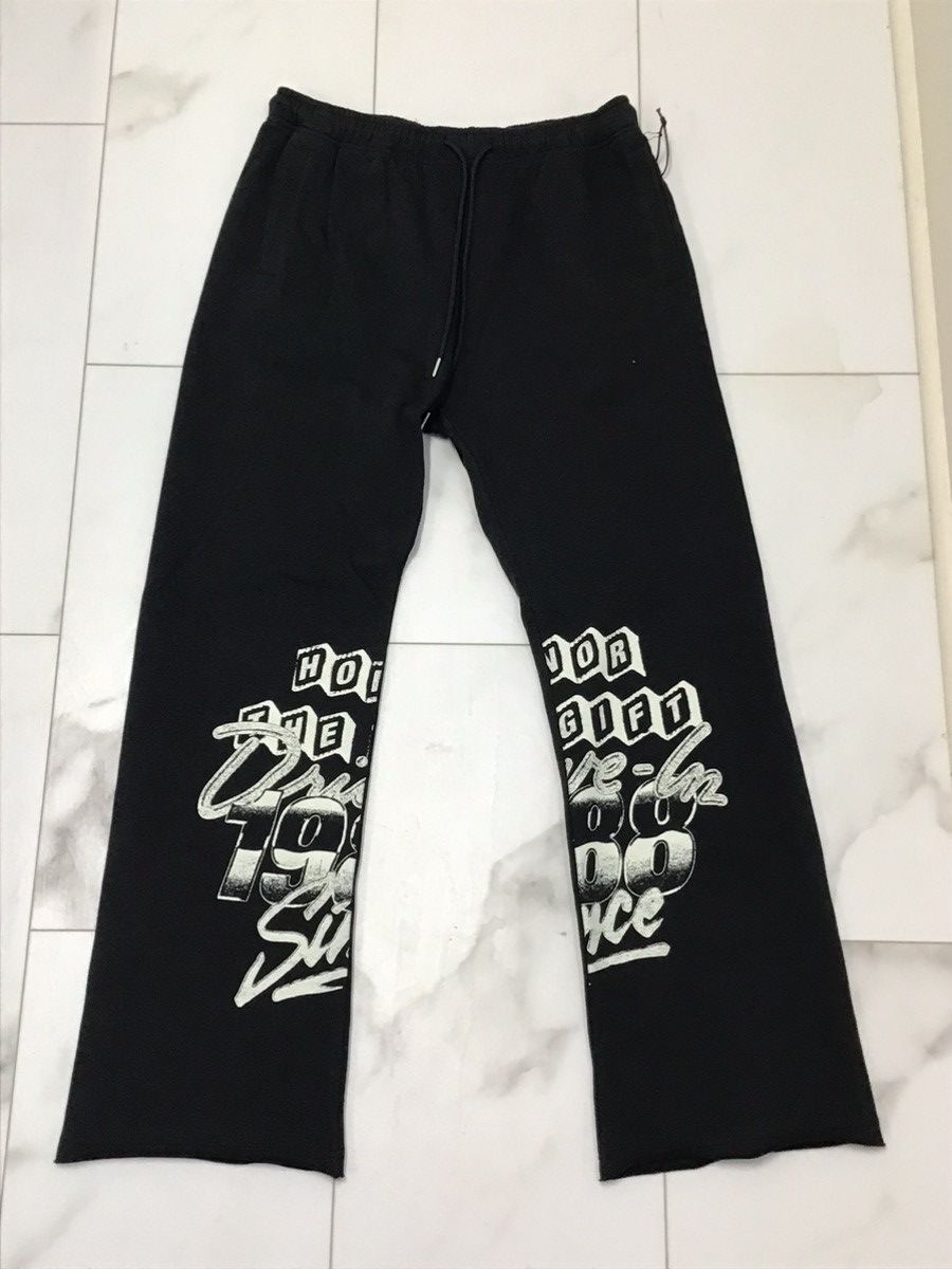 Honor the Gift HONOR THE GIFT D-HOLIDAY DRIVE IN SWEATS BLACK Size US 34 / EU 50 - 1 Thumbnail