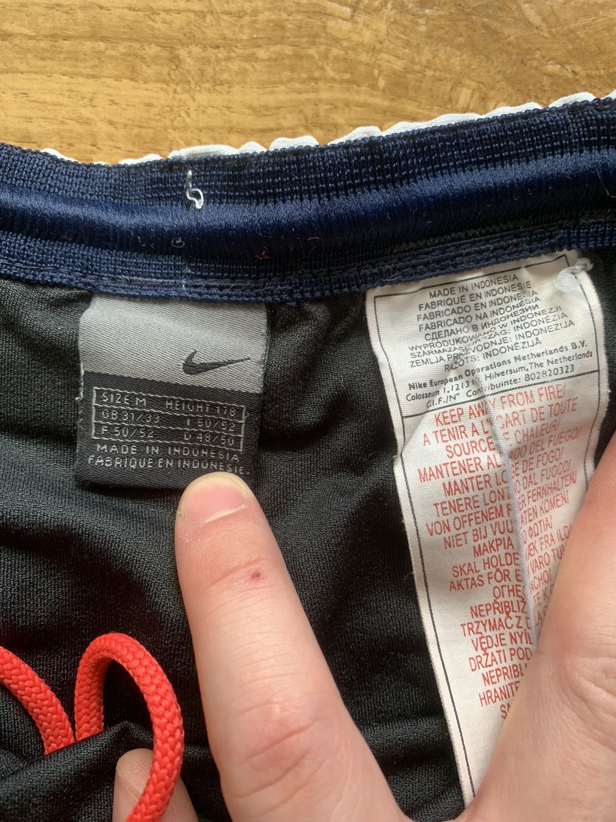 Nike × Vintage Nike Vintage Avant Gard Shorts Size US 32 / EU 48 - 4 Thumbnail
