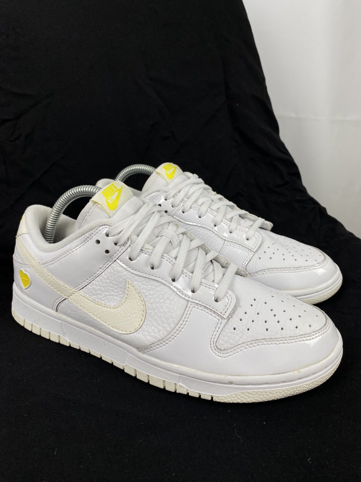 Nike Nike Dunk Low-Top Sneakers Valentines size US9 EU40,5 Size US 9 / IT 39 - 1 Thumbnail