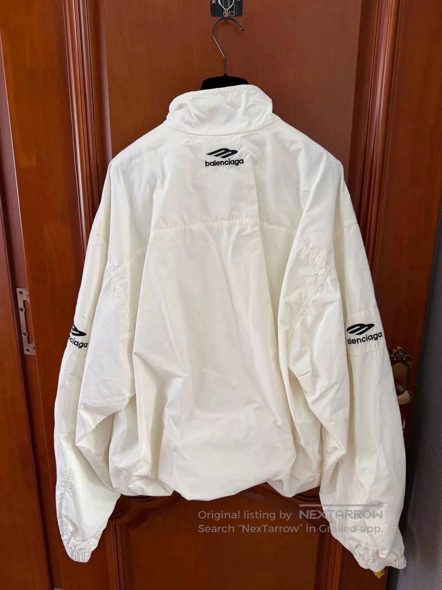 Balenciaga balenciaga white 3B embroidered zip jacket. Size US XS / EU 42 / 0 - 2 Thumbnail