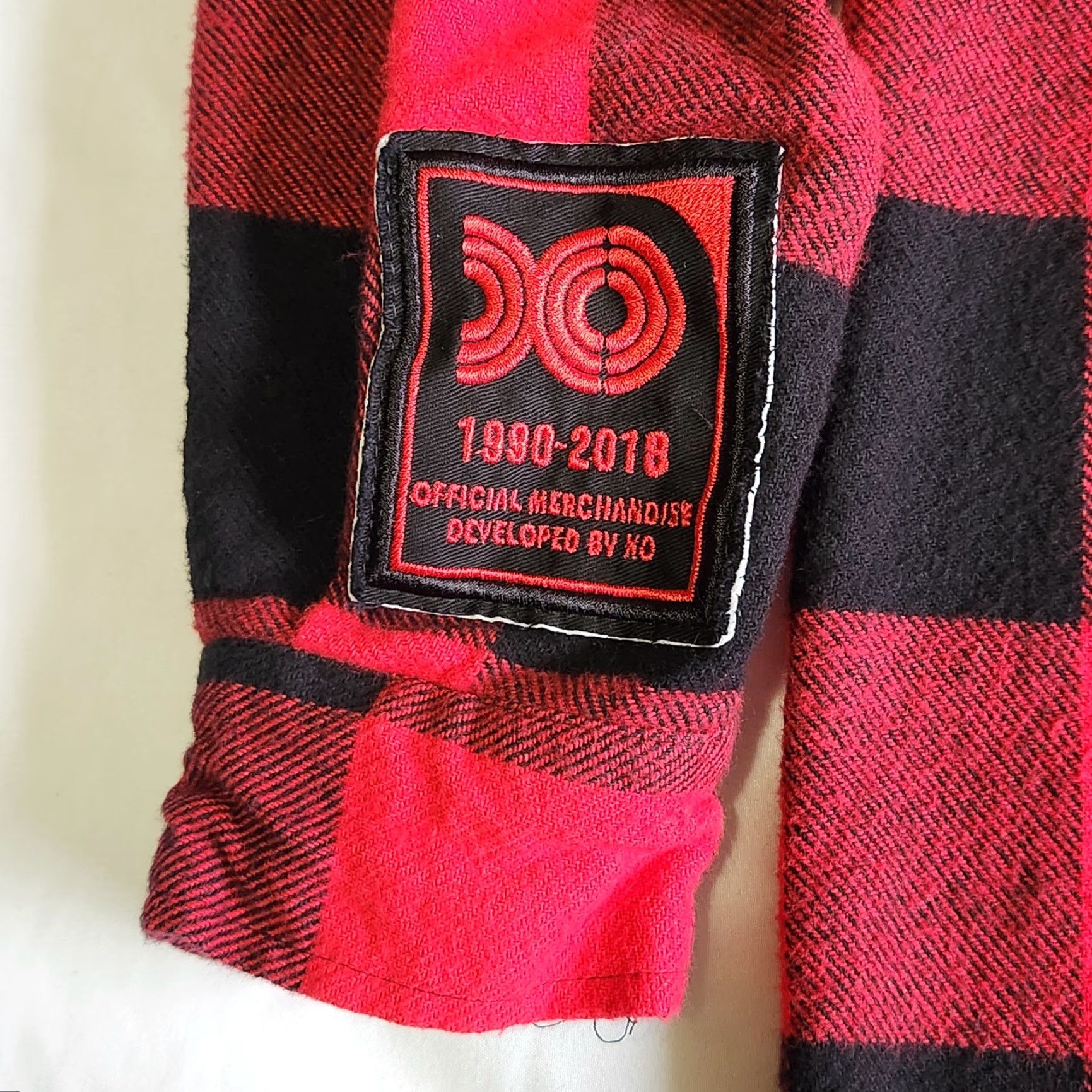 Vintage VINTAGE The Weeknd XO Till We Overdose Rare Hip Hop Merch Flannel Shirt L Red Black Cotton Polyester Button-Up Men XS-XL Size US L / EU 52-54 / 3 - 3 Thumbnail