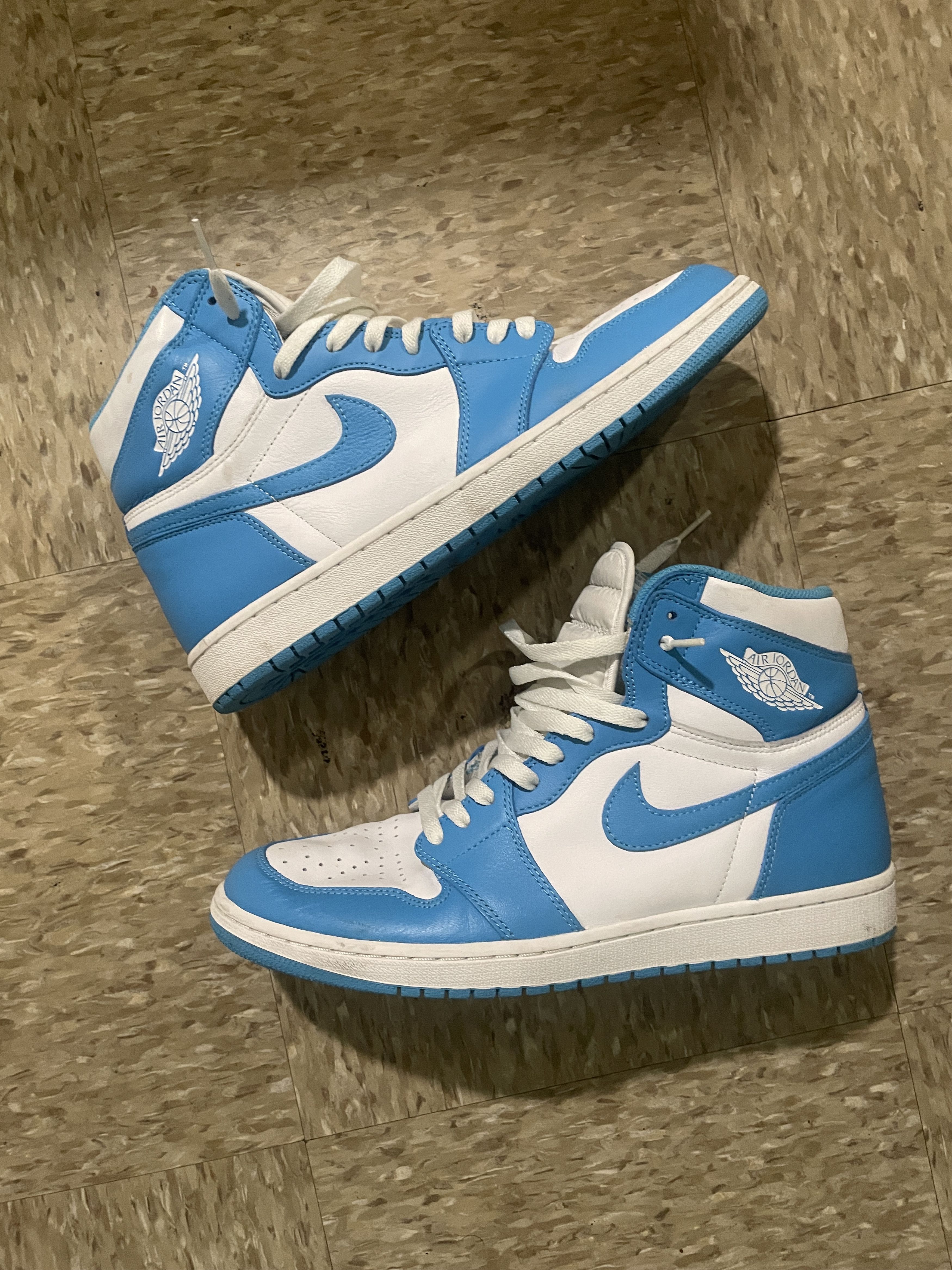 Jordan Brand Air Jordan 1 “UNC” (High OG or Retro) 2013 Size US 11.5 / EU 44-45 - 1 Thumbnail