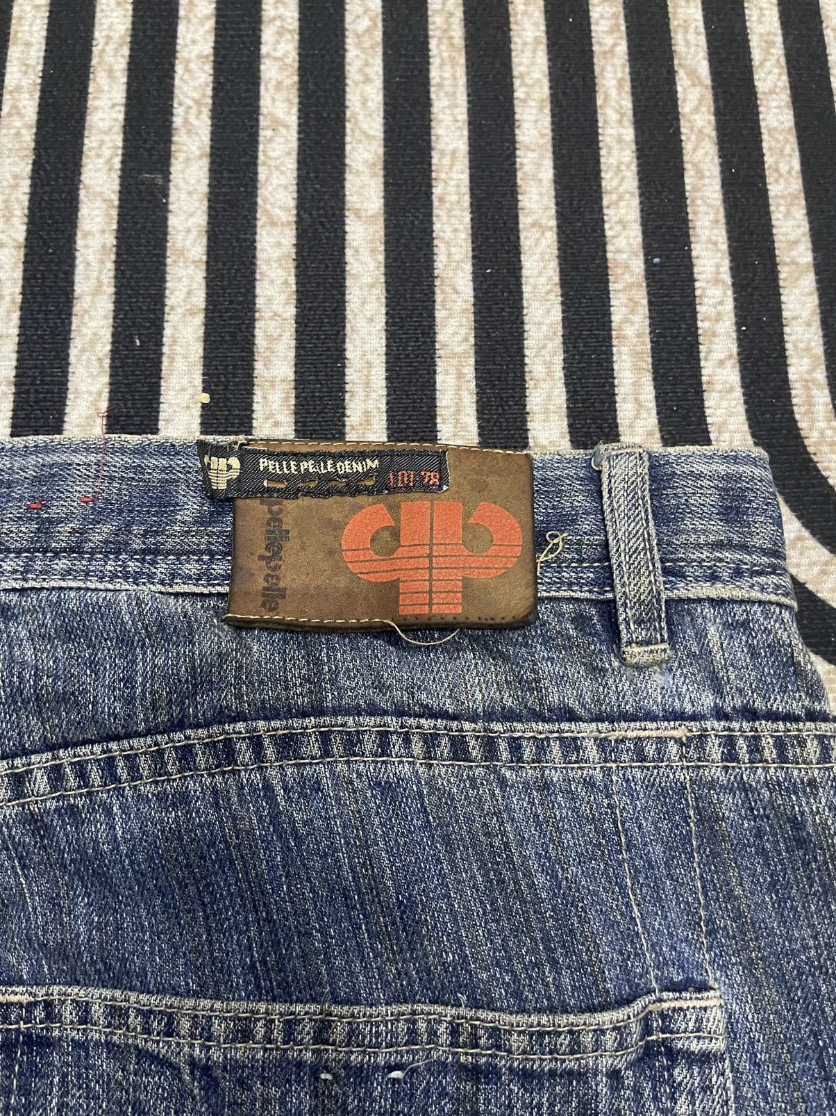 Marc Buchanan 90s PELLE PELLE BY MARC BUCHANAN BAGGY DOUBLE KNEE JEANS Size US 41 - 22 Thumbnail