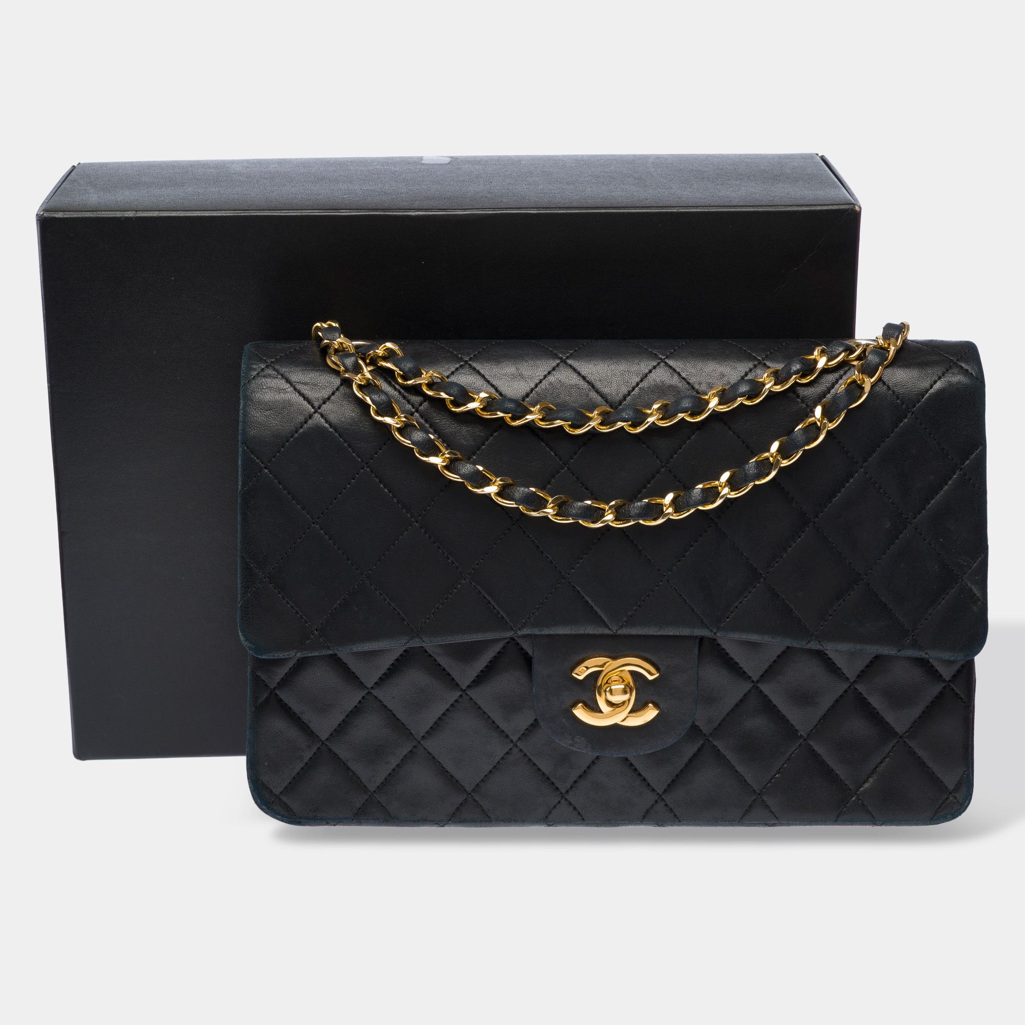 Chanel Chanel Timeless Classique in Black Leather Size ONE SIZE - 2 Thumbnail