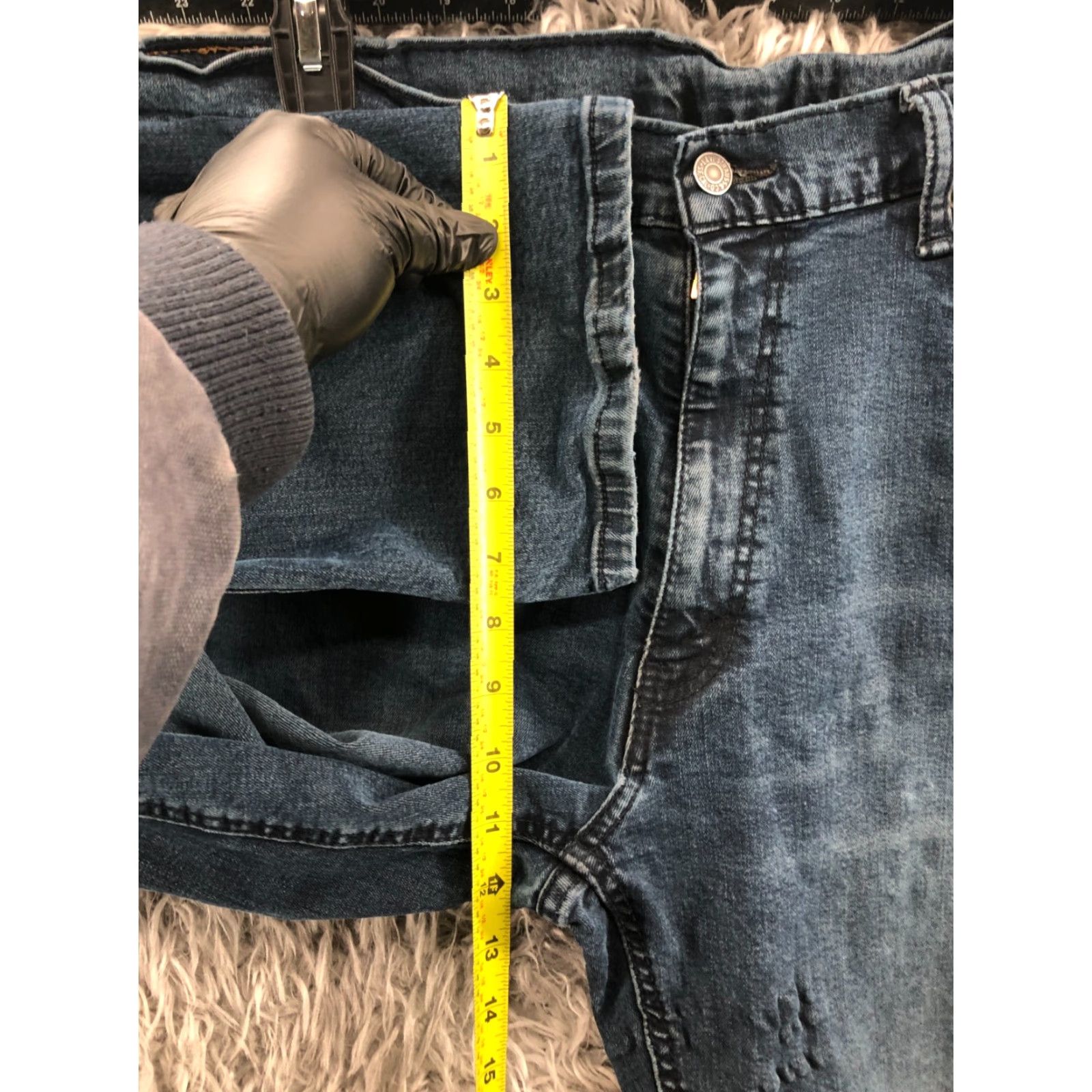 Levi's Levi's 540 Straight Jeans Mens 39x32 Mid Rise Medium Blue Denim Regular Waist 5-Pocket Style Jeans Size US 39 - 4 Thumbnail