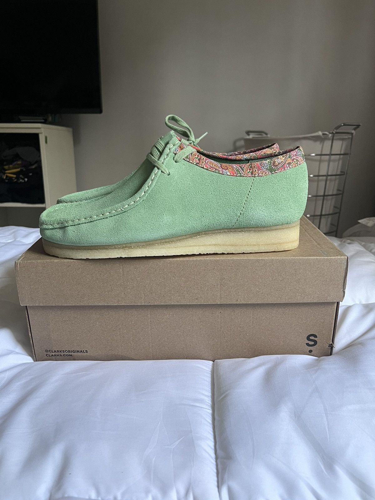 CLARKS sold Wallabee Block Sage Green 9.5