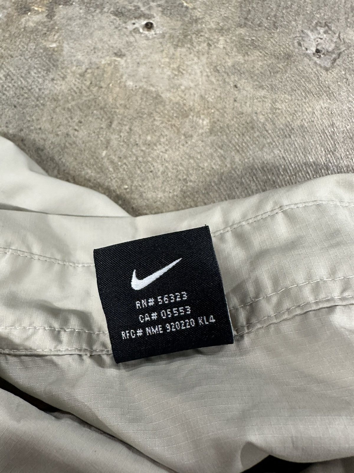Nike ACG × Vintage Vintage 90s Nike ACG Utility Tactical Cream Windbreaker Size US XL / EU 56 / 4 - 12 Thumbnail