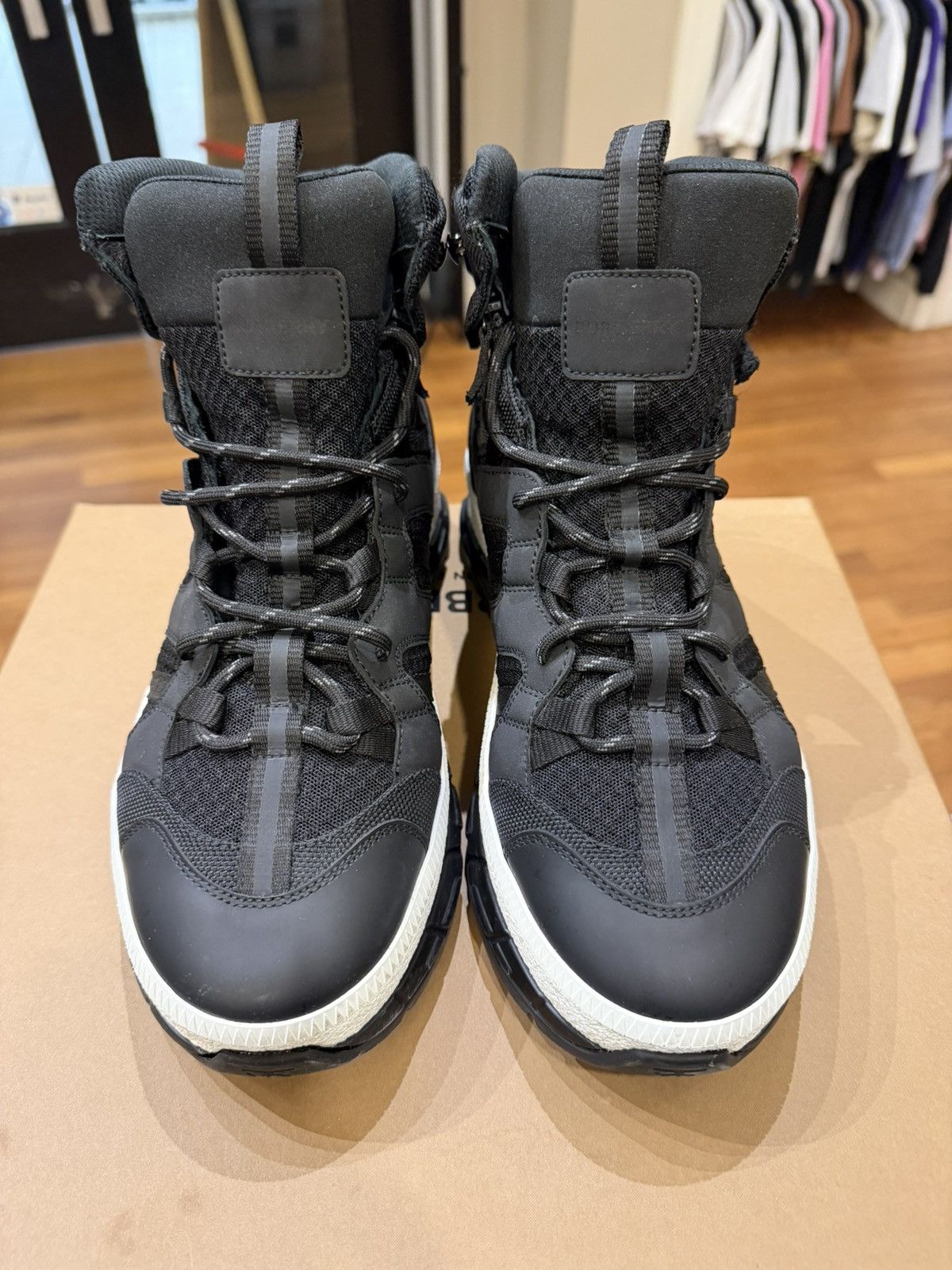 Burberry Burberry High Top Mesh Lace Up Sneakers Size US 9 / EU 42 - 4 Thumbnail