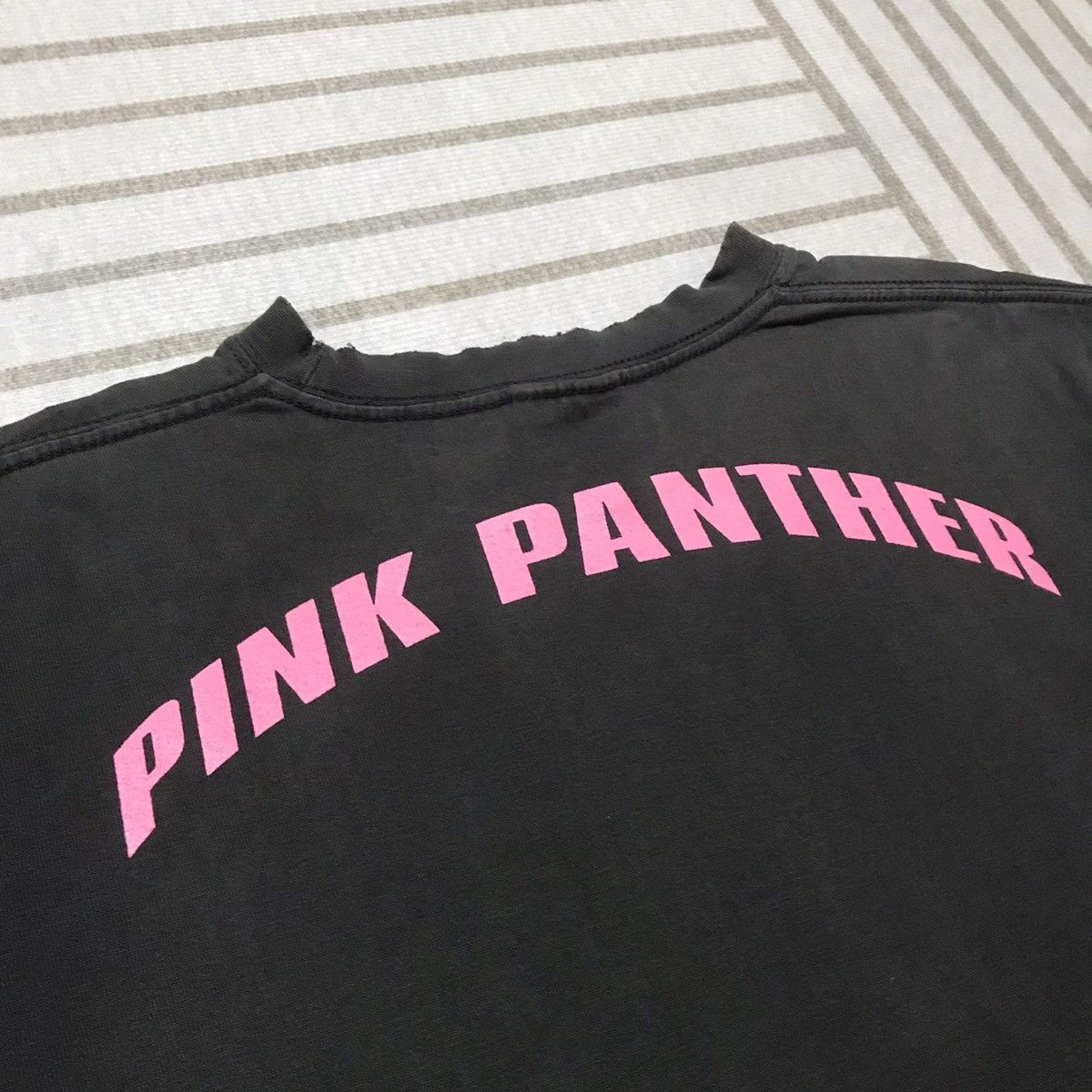 Cartoon Network PINK PANTHER CARTOON MOVIE RARE TEE Size US M / EU 48-50 / 2 - 11 Thumbnail