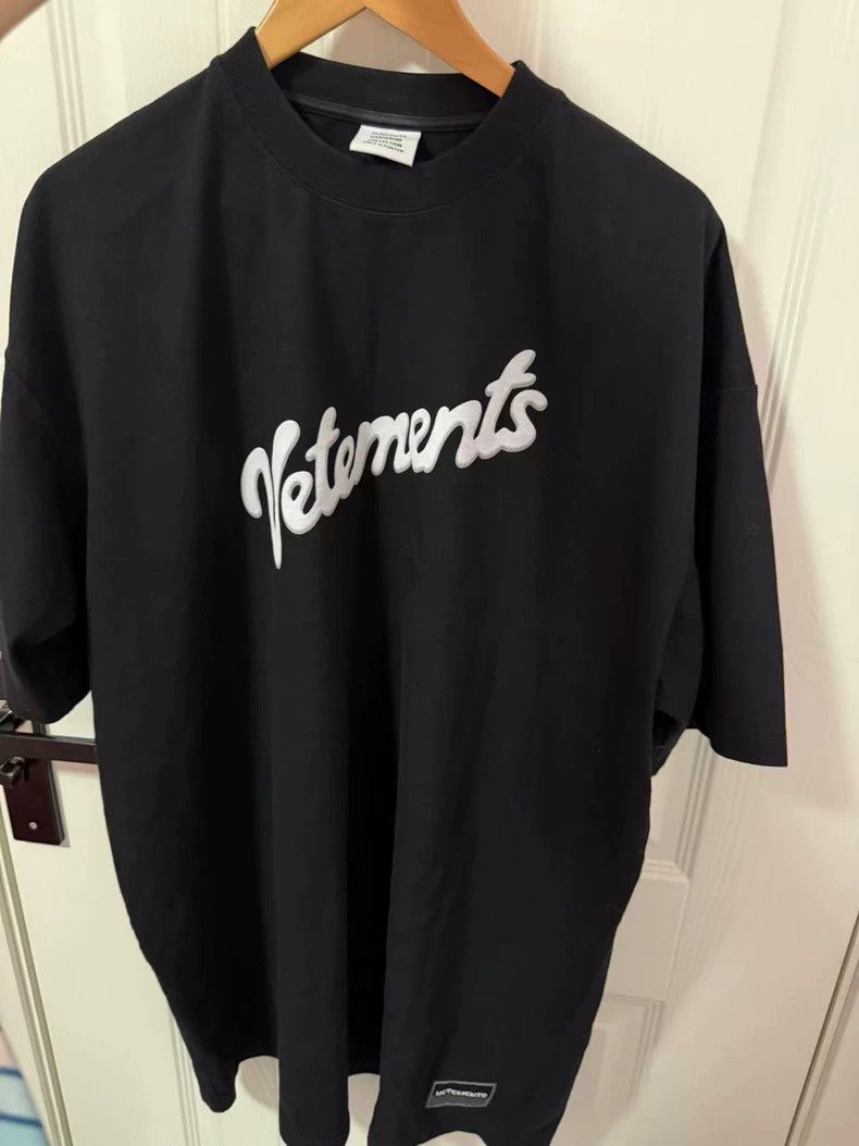 Vetements Vetements Letter print round-neck pullover short-sleeved T Size US XL / EU 56 / 4 - 1 Thumbnail