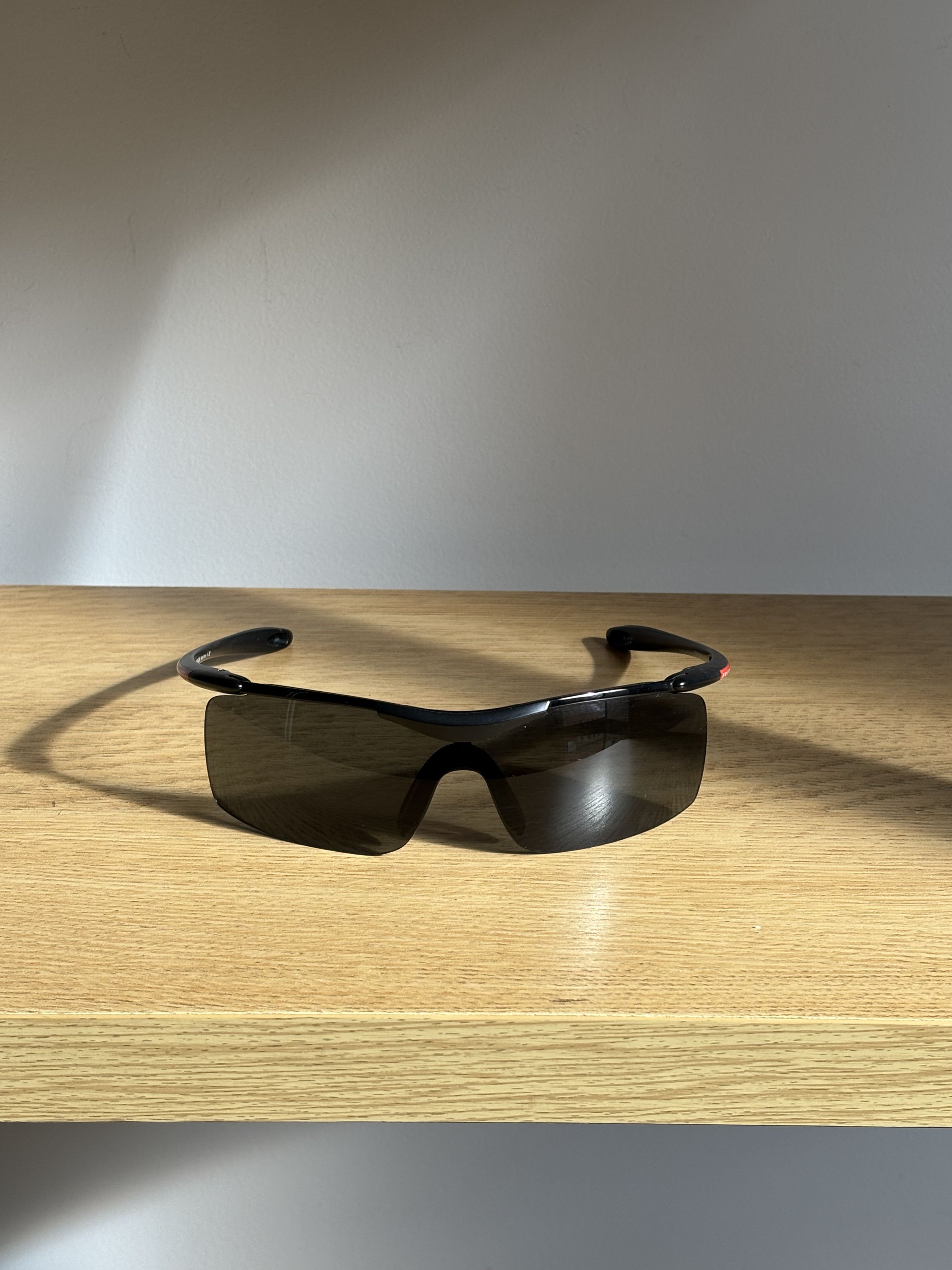 Prada × Vintage PRADA Sunglasses Rectangle Wrap Shield Metal Symbole RI920 Size ONE SIZE - 4 Thumbnail