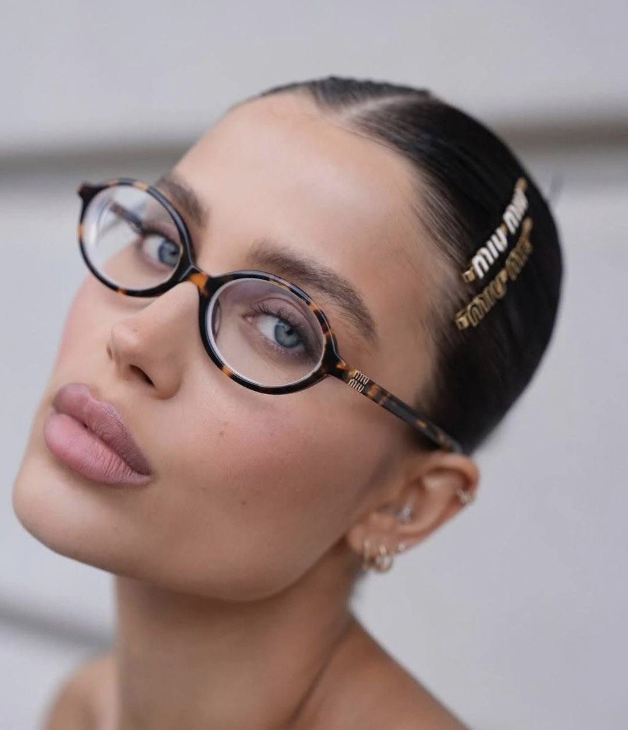 Miu Miu × Vintage NEW Miu Miu sunglasses MU 04ZS VAU-08N. Size ONE SIZE - 1 Thumbnail