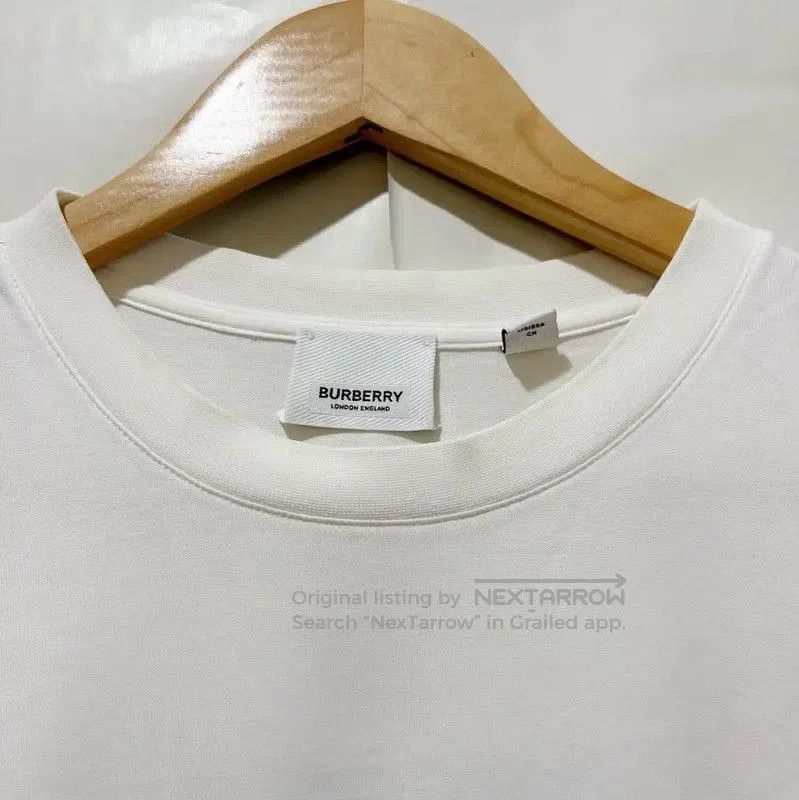 Burberry Burberry Women's Summer Logo White T-Shirt. Size S / US 4 / IT 40 - 3 Thumbnail