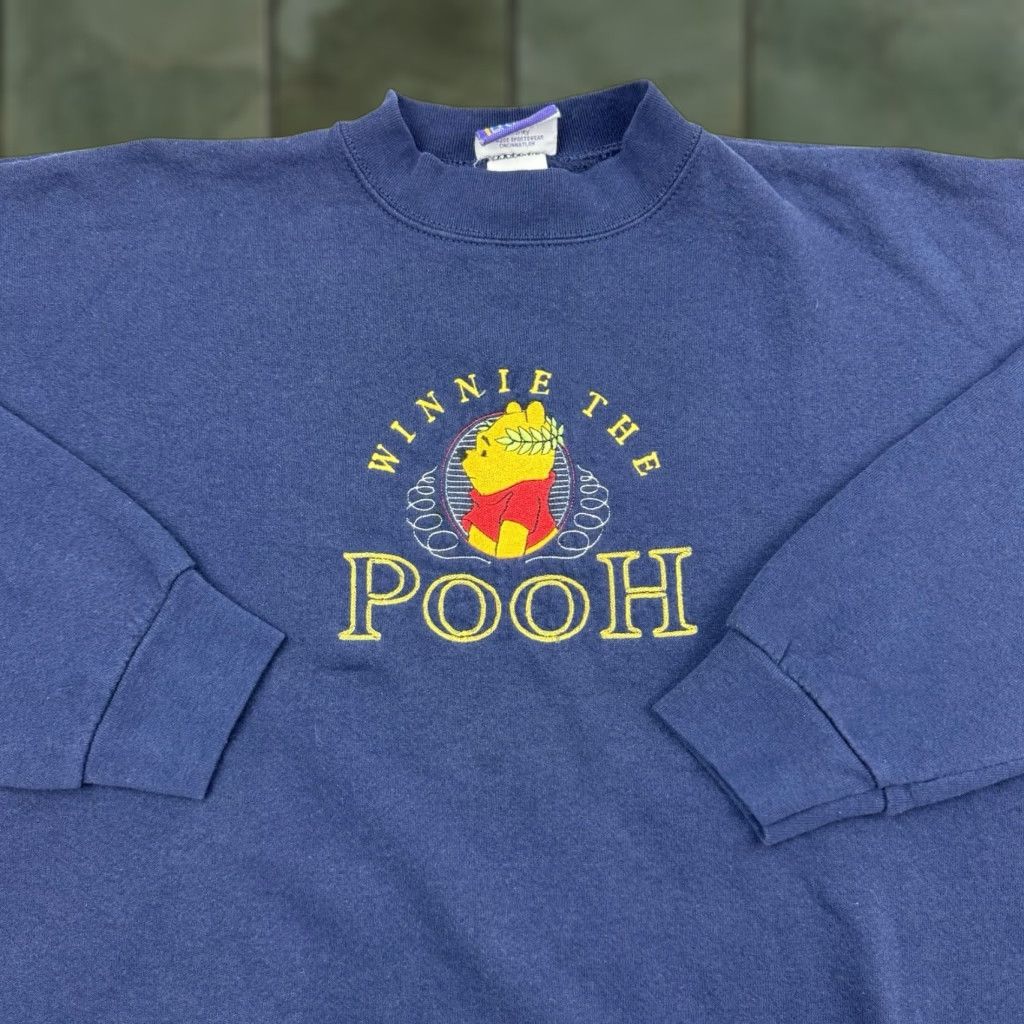 Disney VINTAGE Winnie the Pooh Sweatshirt Women XL Blue Embroidered Disney World 90s Pullover Crew Neck Mens Womens Size XL / US 12-14 / IT 48-50 - 1 Thumbnail
