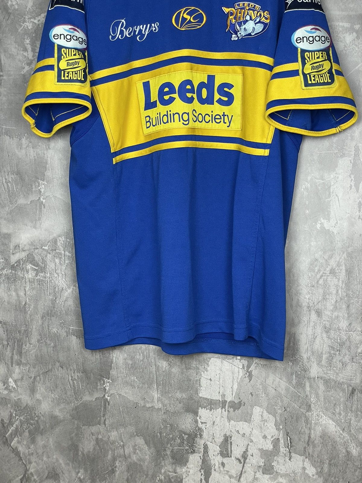 Vintage Vintage Rhinos Leeds Jersey Rugby Y2K Drill Rare Streetwear Size US L / EU 52-54 / 3 - 7 Thumbnail