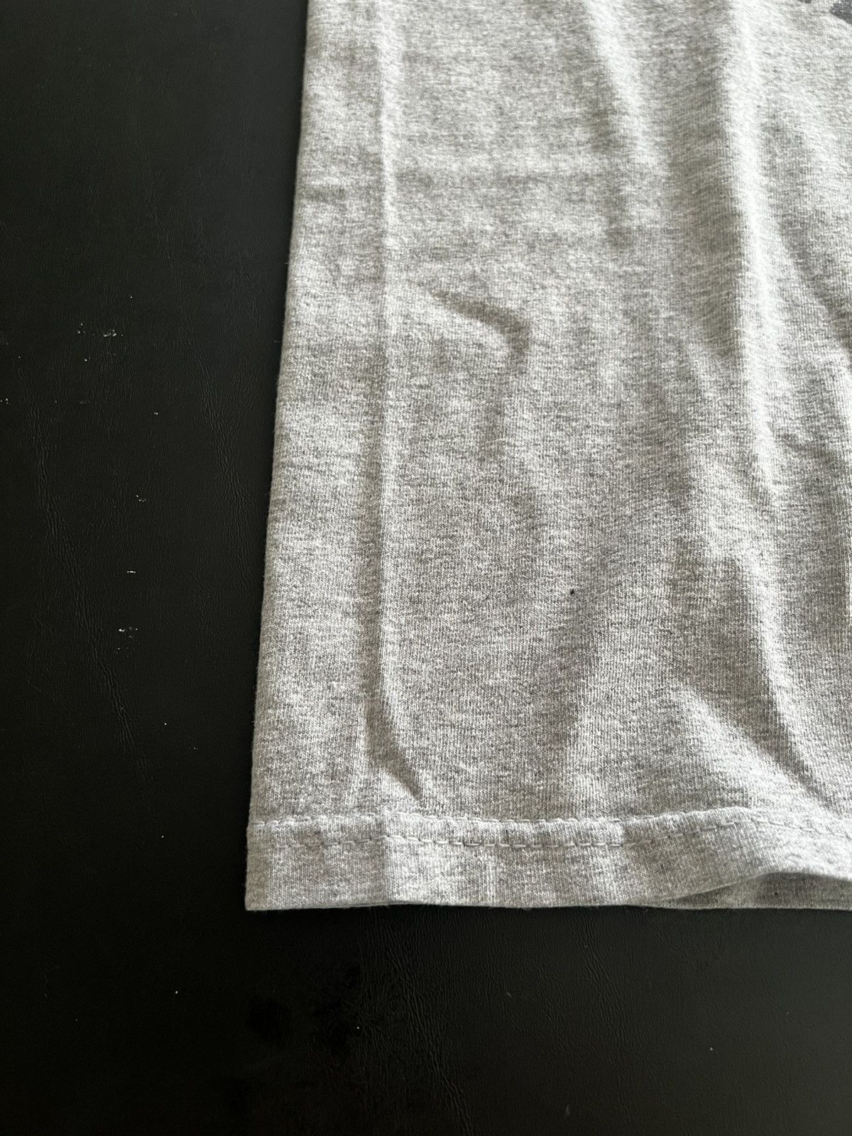 Disney × Vintage Vintage Disney Grey T-Shirt Size US L / EU 52-54 / 3 - 14 Thumbnail