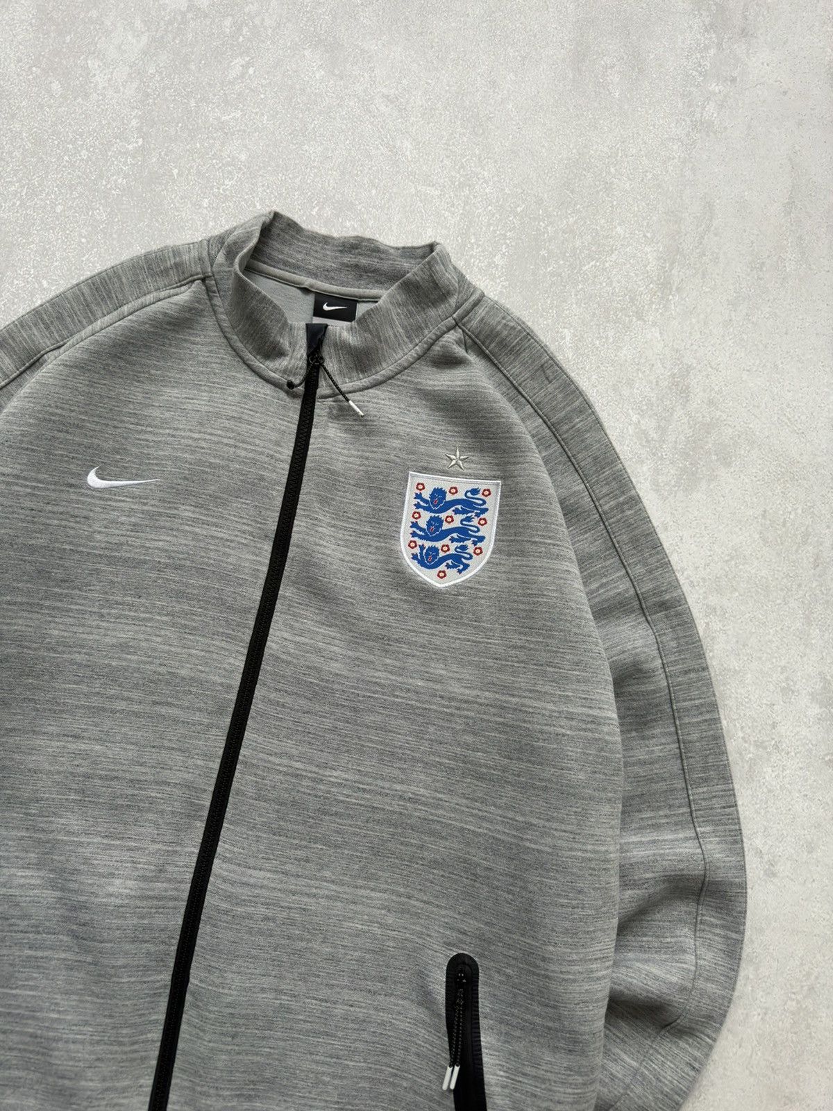 Nike Vintage Nike England Gray Training Tech Fleece Jacket Size US XXL / EU 58 / 5 - 5 Thumbnail
