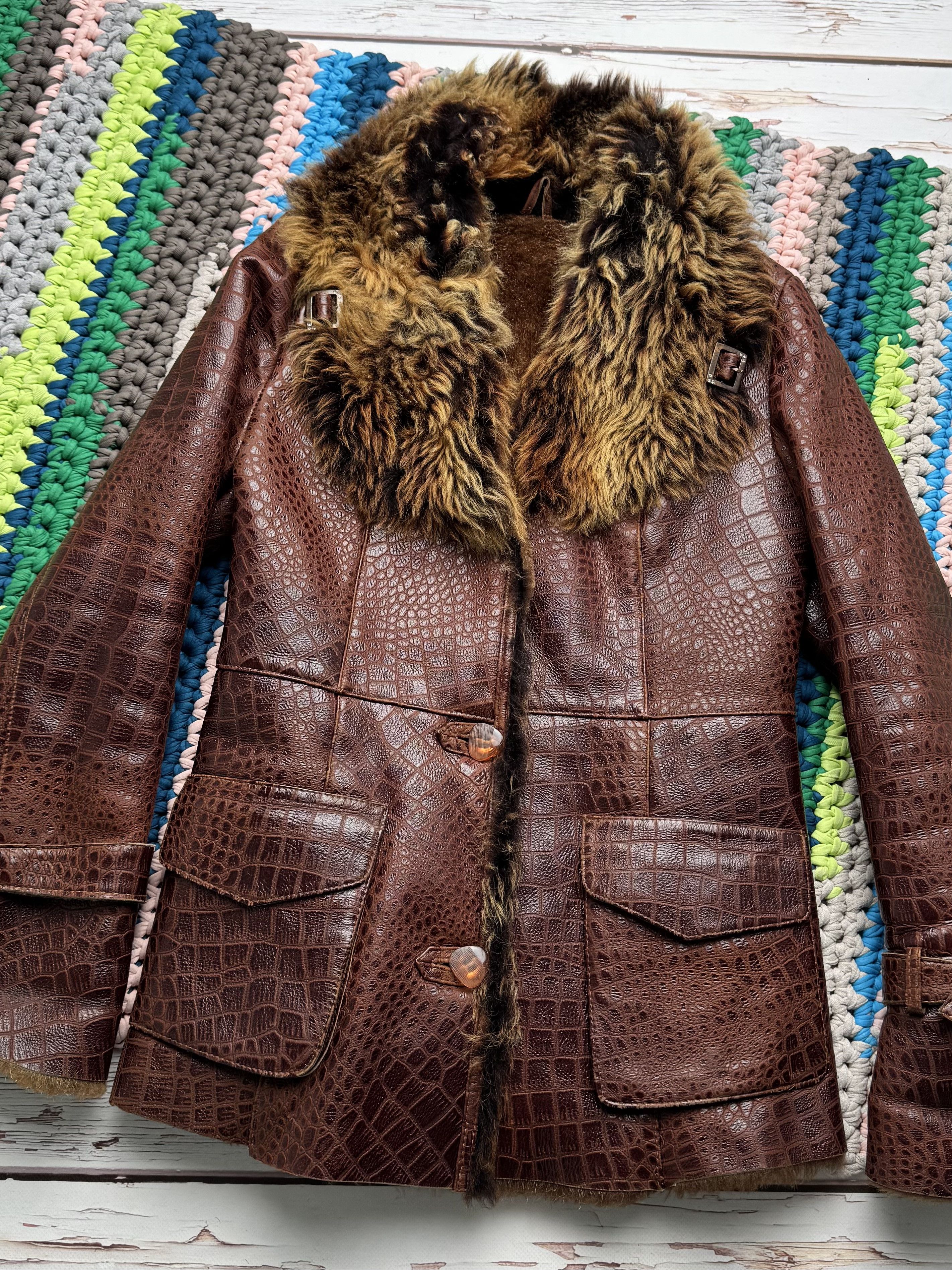 Vintage Vintage Brown Embossed Leather Shearling Y2K Jacket Size M / US 6-8 / IT 42-44 - 6 Thumbnail