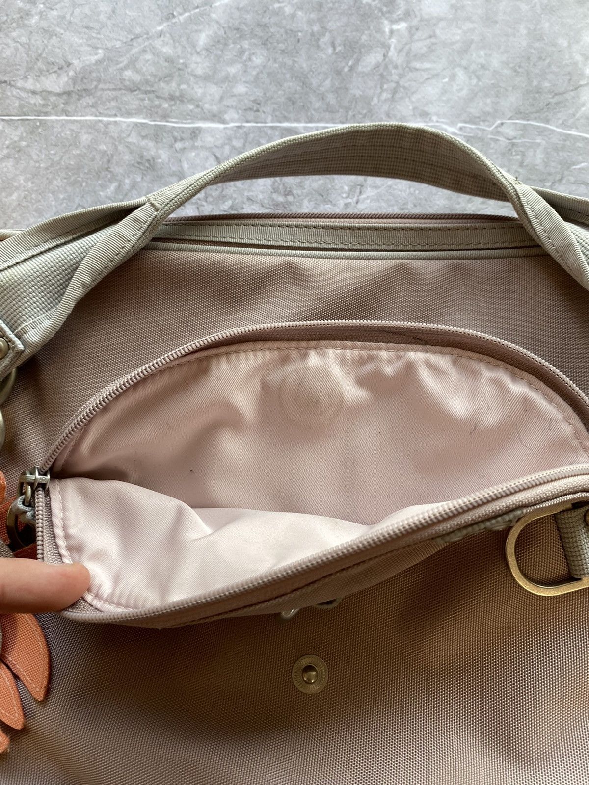 George Gina & Lucy × Vintage Vintage Y2K George Gina & Lucy GGL Flower Bag For Laptop Size ONE SIZE - 23 Thumbnail