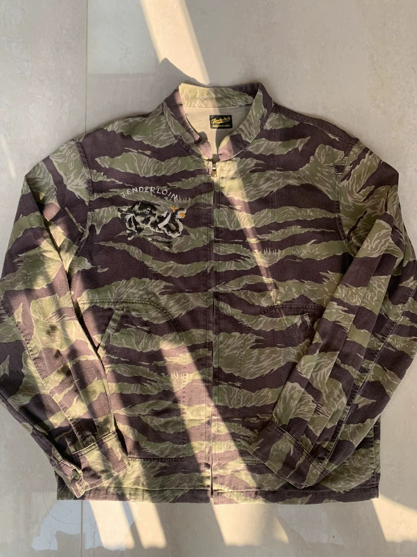 Tenderloin Tenderloin Elephant Embroidered Tiger Stripe Jacket Size US S / EU 44-46 / 1 - 1 Thumbnail