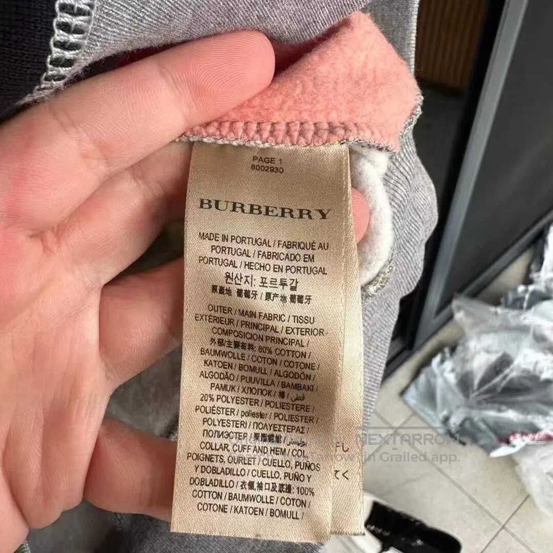 Burberry Burberry Spliced Graffiti Sweatshirt. Size XS / US 0-2 / IT 36-38 - 4 Thumbnail