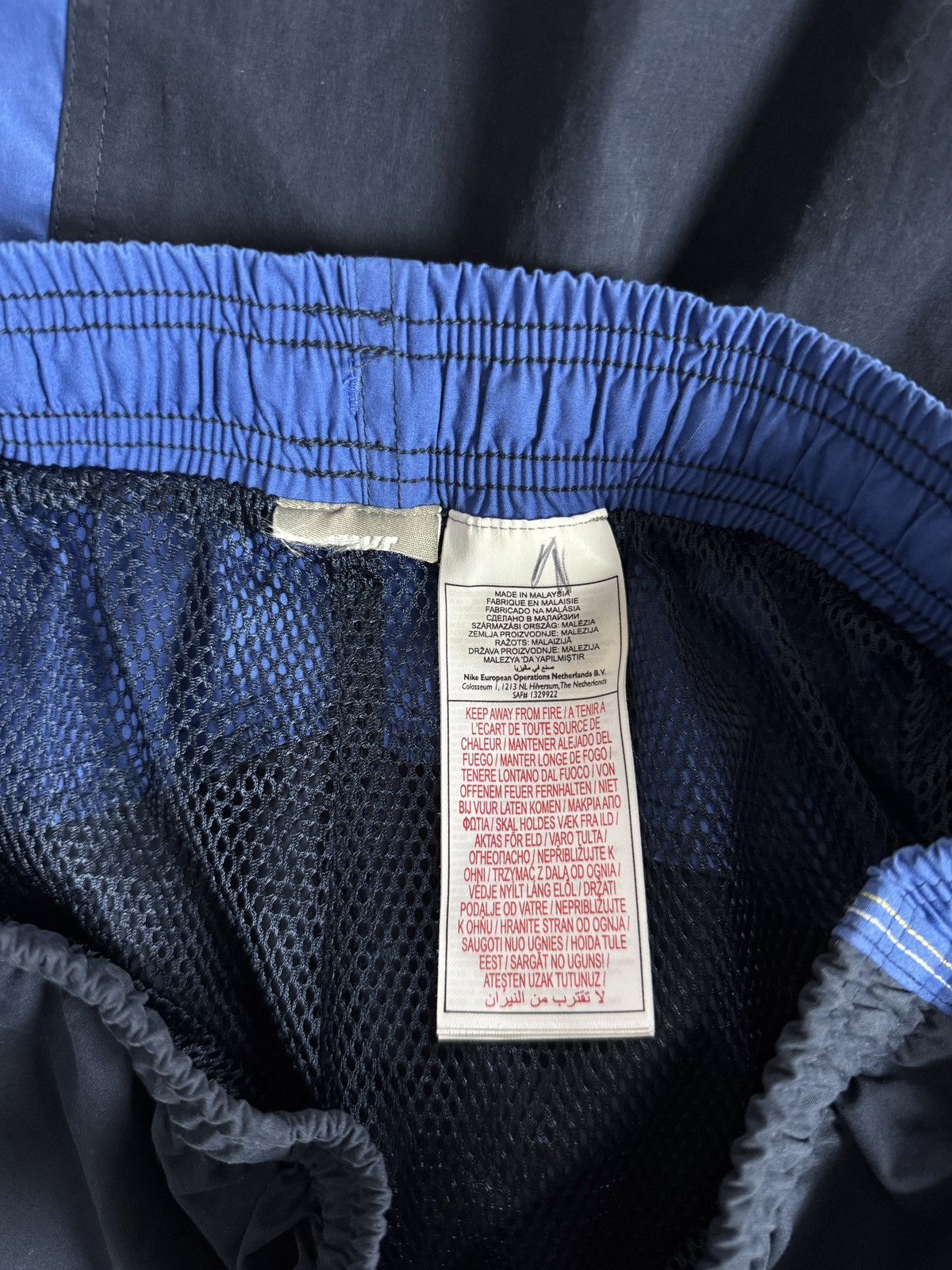 Nike Vintage Nike 72 Track Pants Retro Streetwear Y2K Style Sz S Size US 30 / EU 46 - 11 Thumbnail