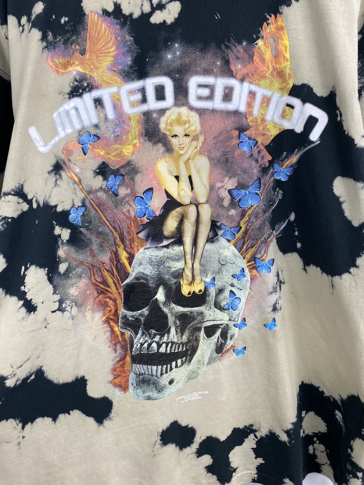 Vintage 💀 Vintage Skull Sexy Girl Fire Japan Style T-Shirt Rare Hype Size US XL / EU 56 / 4 - 4 Thumbnail