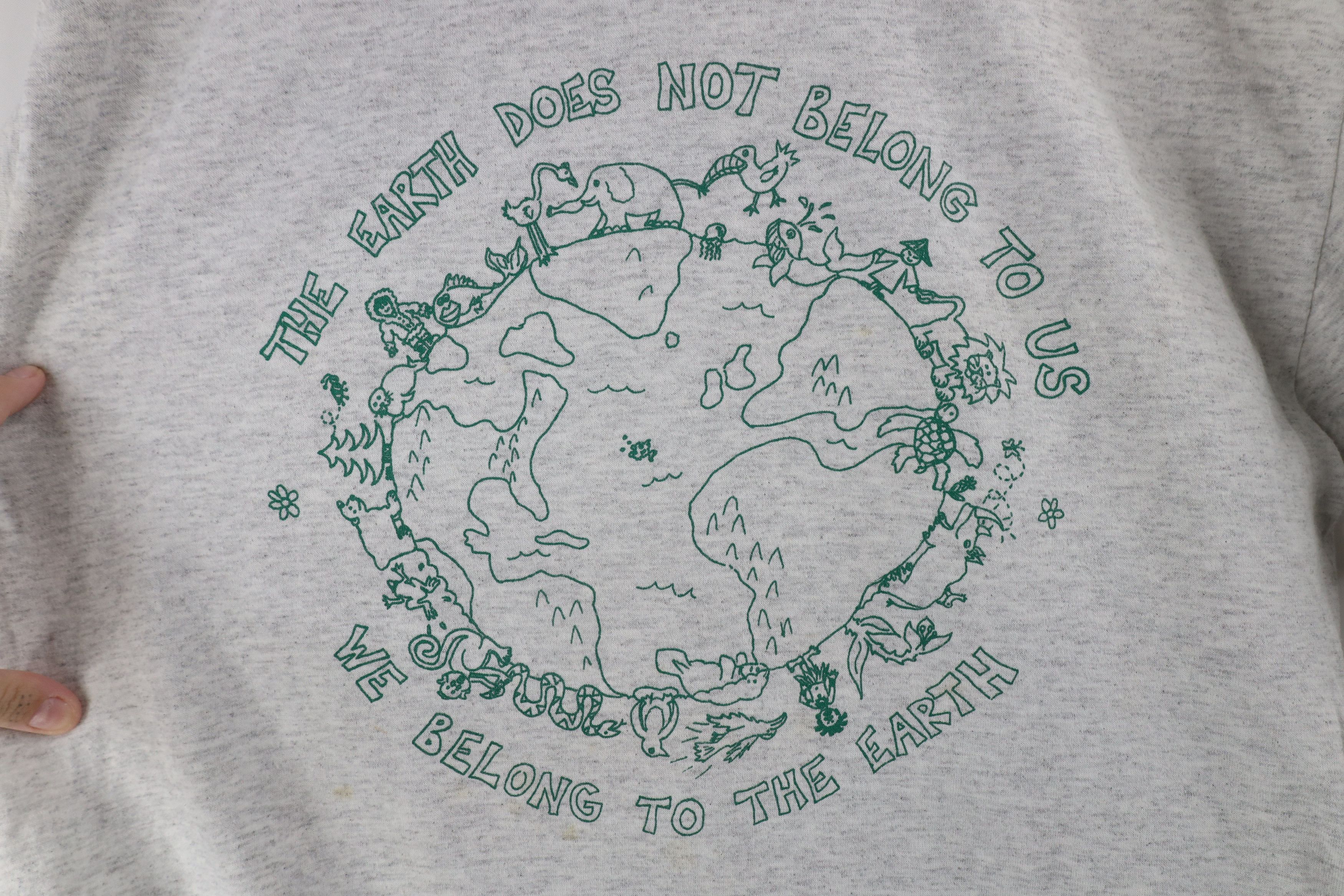 Vintage Vintage 90s Streetwear Earth Day Nature T-Shirt Gray USA Size US XL / EU 56 / 4 - 7 Thumbnail