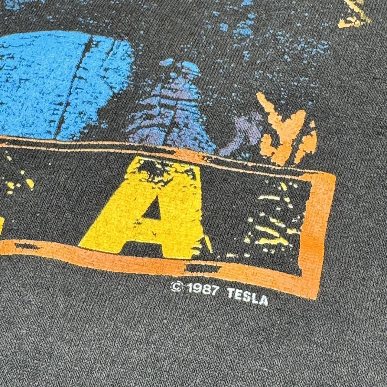 Vintage Vintage Tesla Tour Concert T Shirt 1987 Size US XL / EU 56 / 4 - 5 Thumbnail