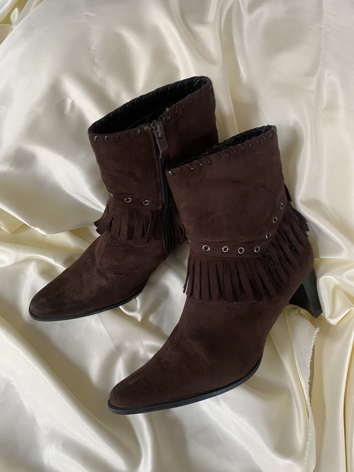 Vintage Vintage brown suede boho mid-calf boots Size US 6.5 / IT 36.5 - 2 Thumbnail