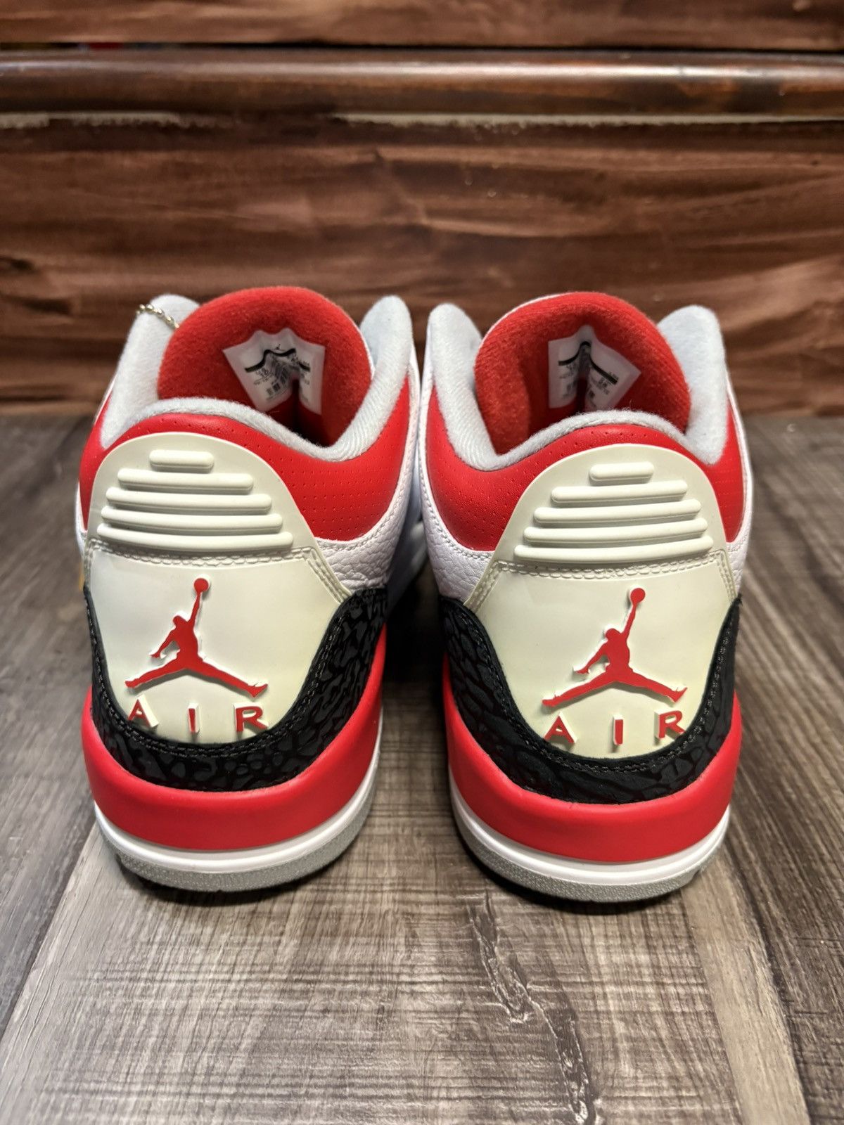 Jordan Brand Air Jordan 3 Retro Fire Red 2013 size 10 Size US 10 / EU 43 - 6 Thumbnail
