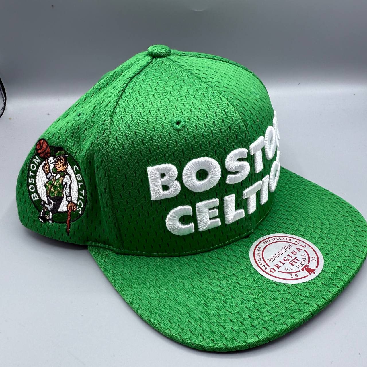 Mitchell & Ness Boston Celtics Hat Men Mesh NBA Snap Back Cap New Size ONE SIZE - 1 Thumbnail