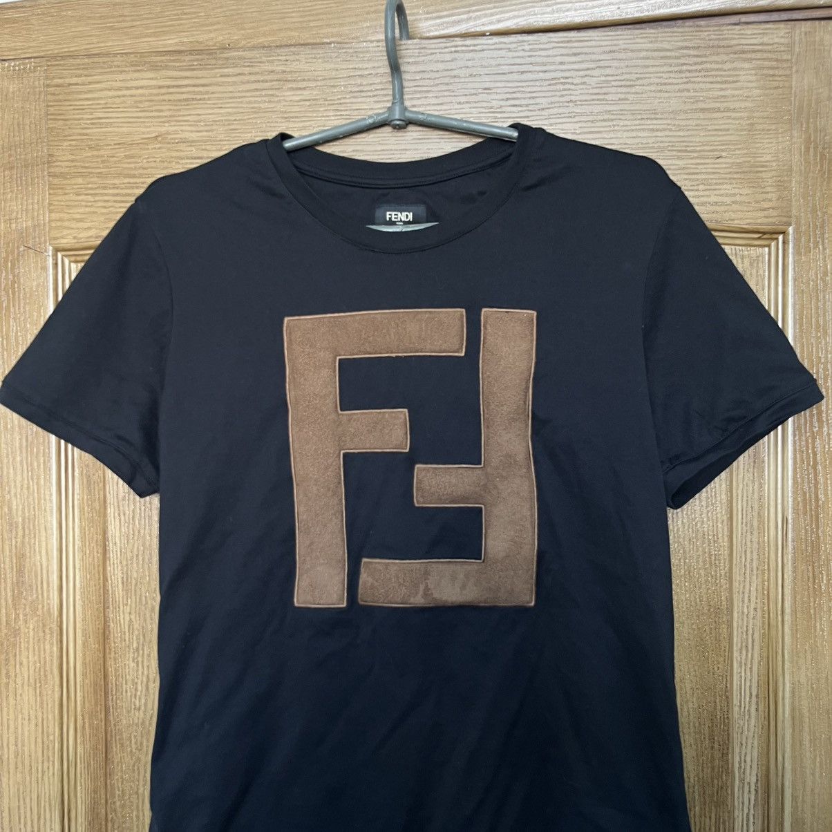 Fendi Fendi Big Logo T Shirt Tee Size US S / EU 44-46 / 1 - 3 Thumbnail